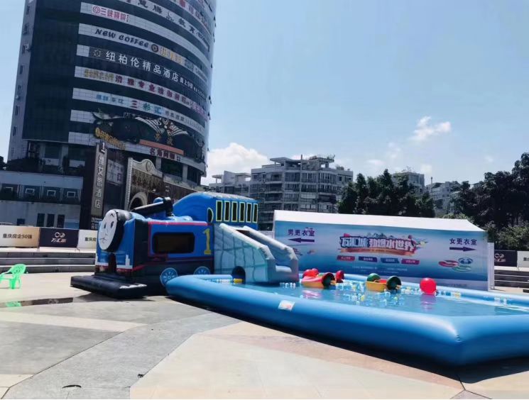 夏季水上乐园水上充气城堡冲关气模道具租赁供应
