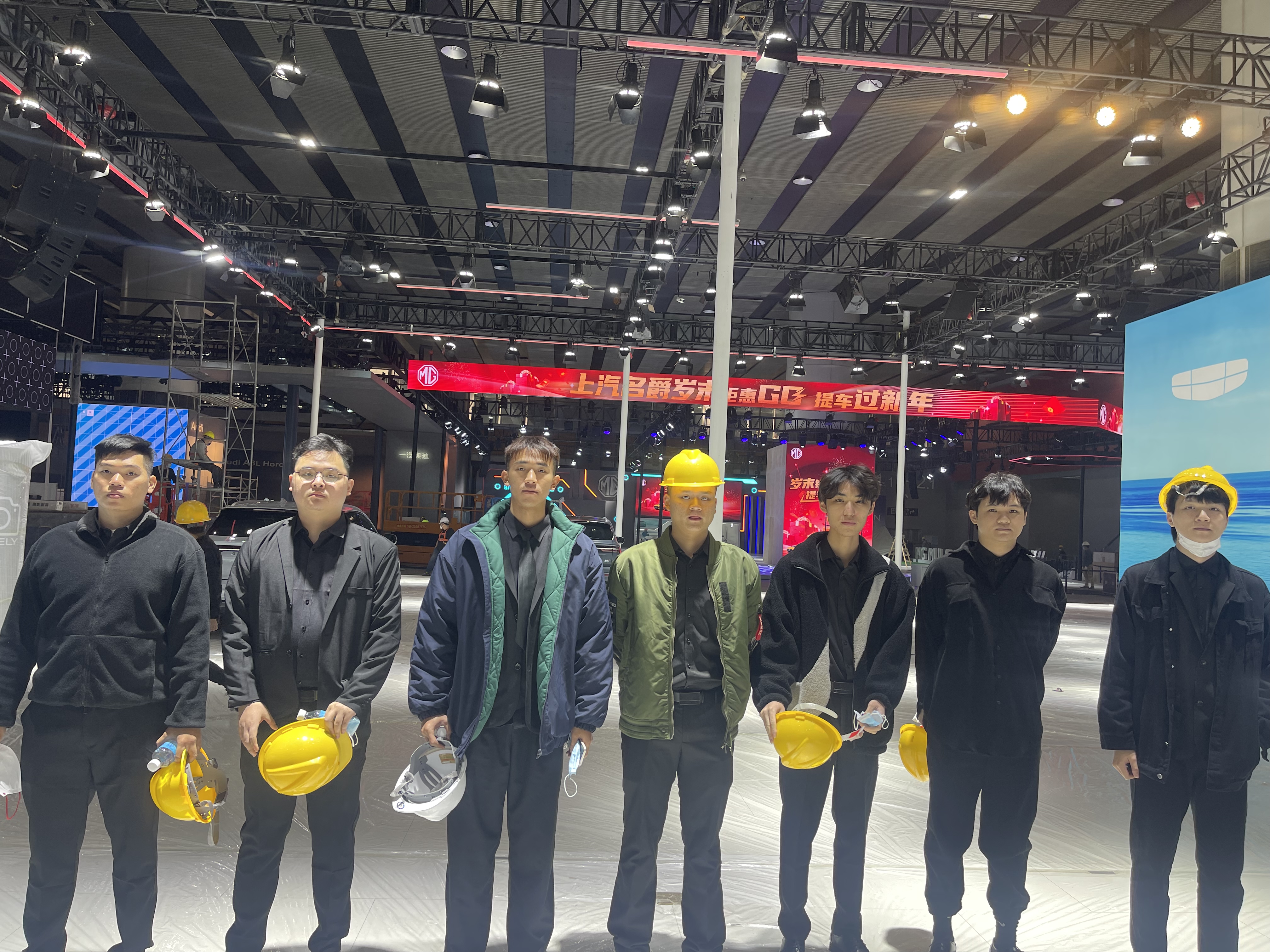 车展三方人员
