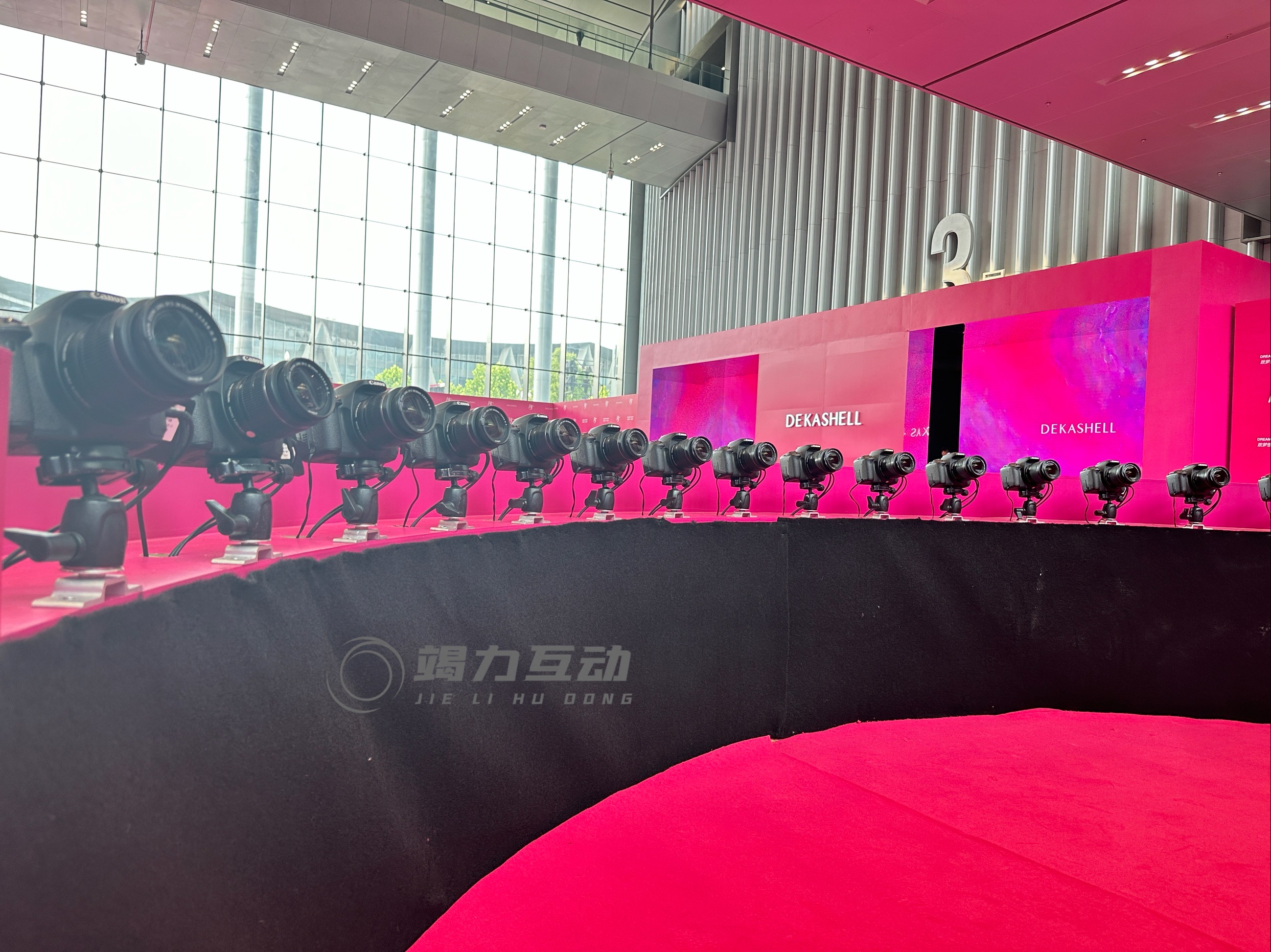 DEKASHELL180度子弹时间180度环拍