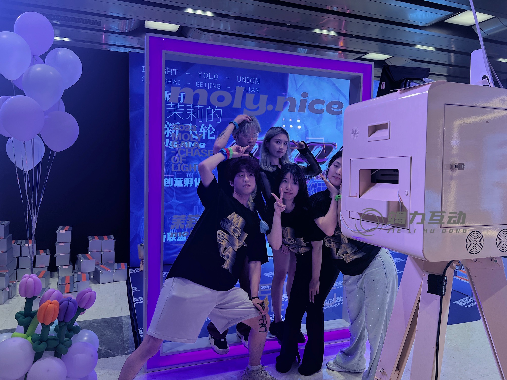 Ai拍照机，让你照片成为艺术品