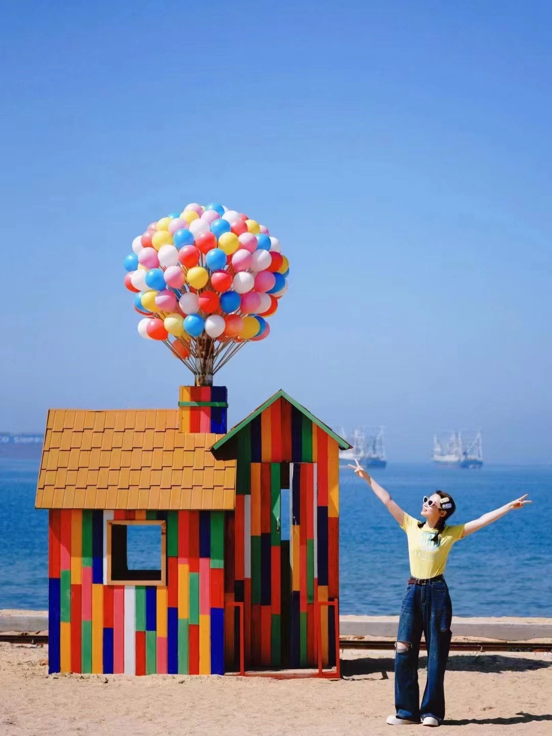 飞屋环游记气球小屋网红打卡拍照美陈浪漫气球小木屋