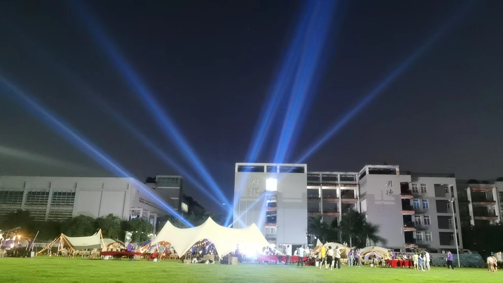 露营装备租赁｜露营风场地布置，天幕出租