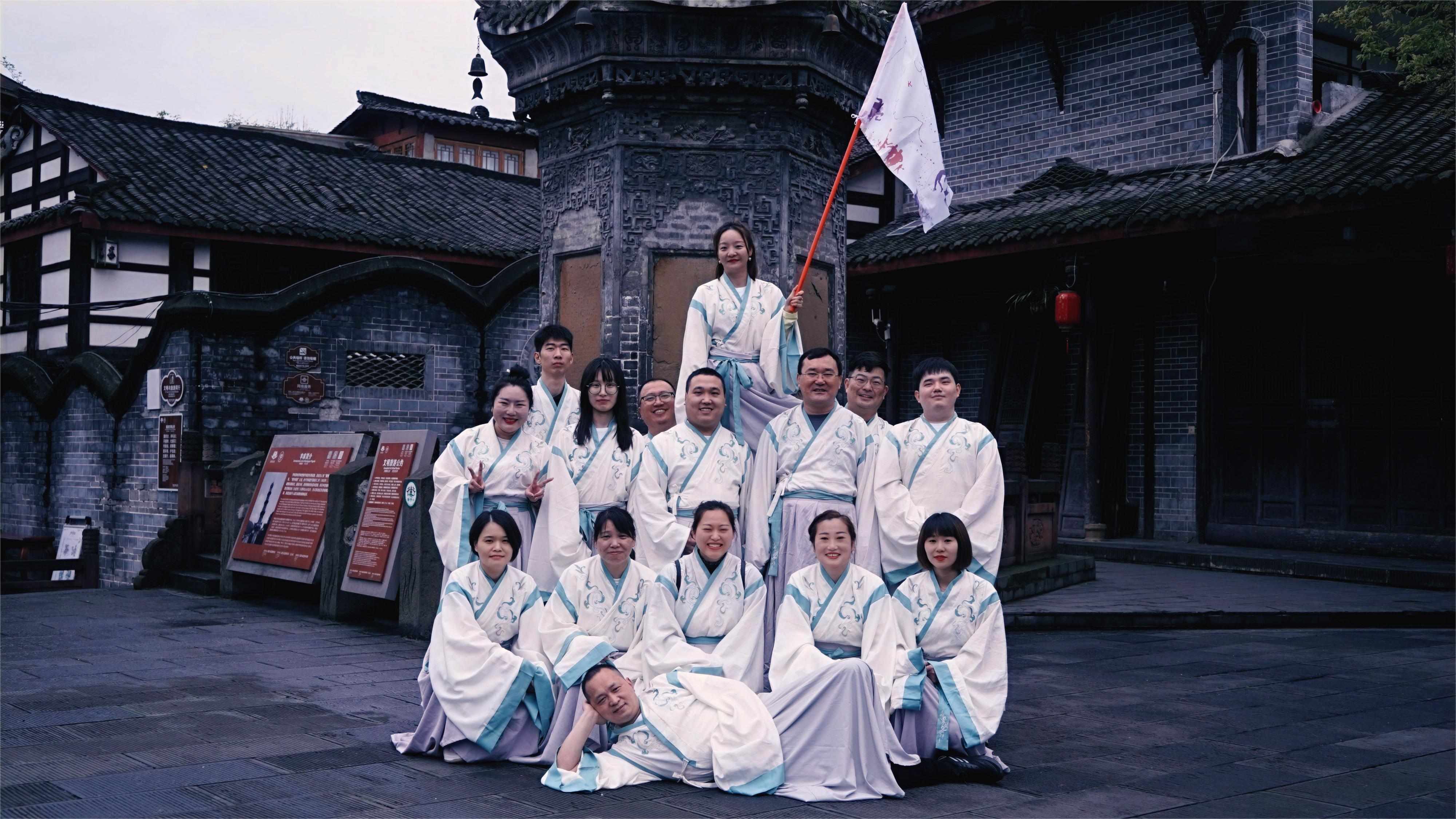 江湖争霸-古镇定向