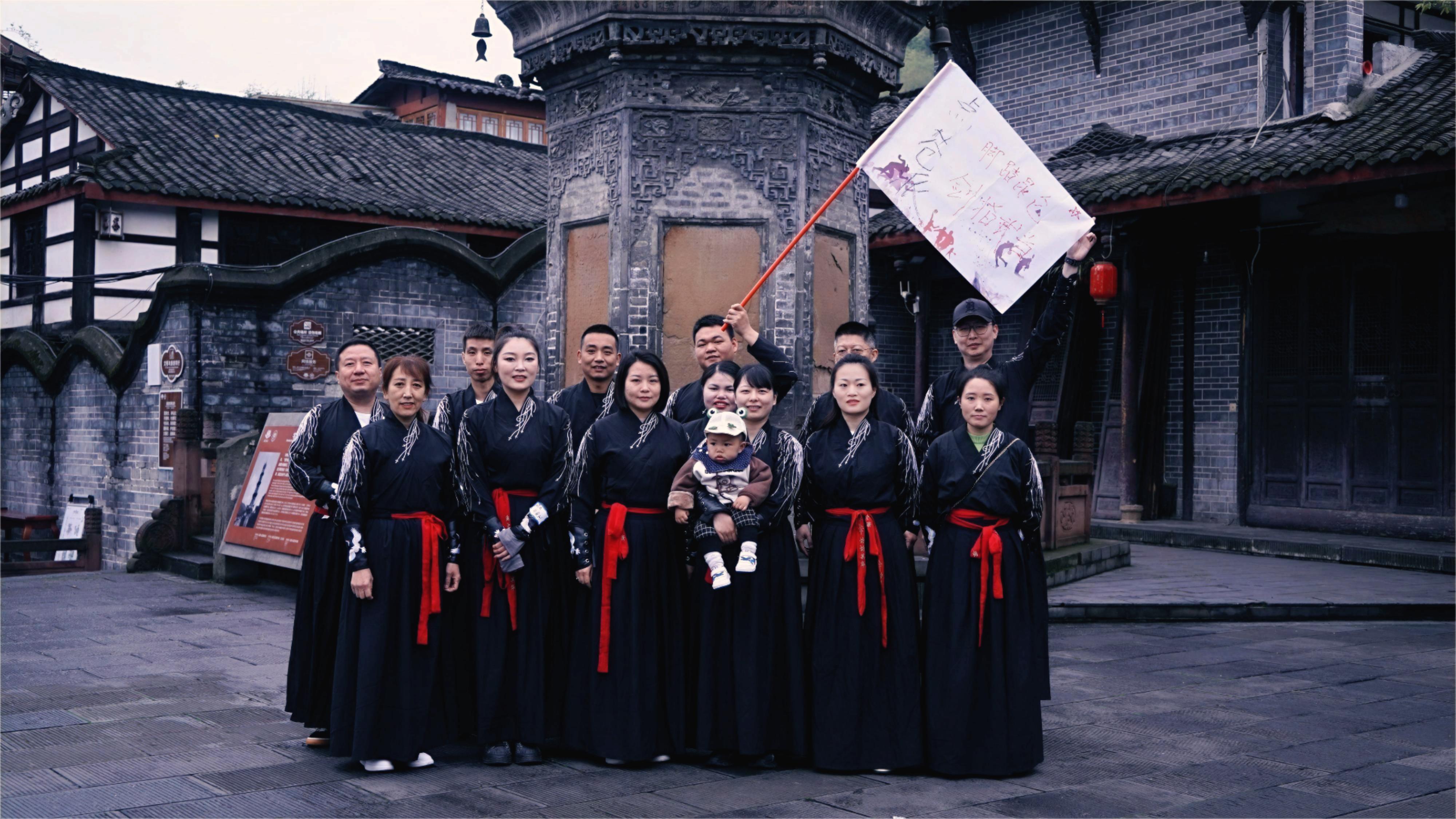 江湖争霸-古镇定向