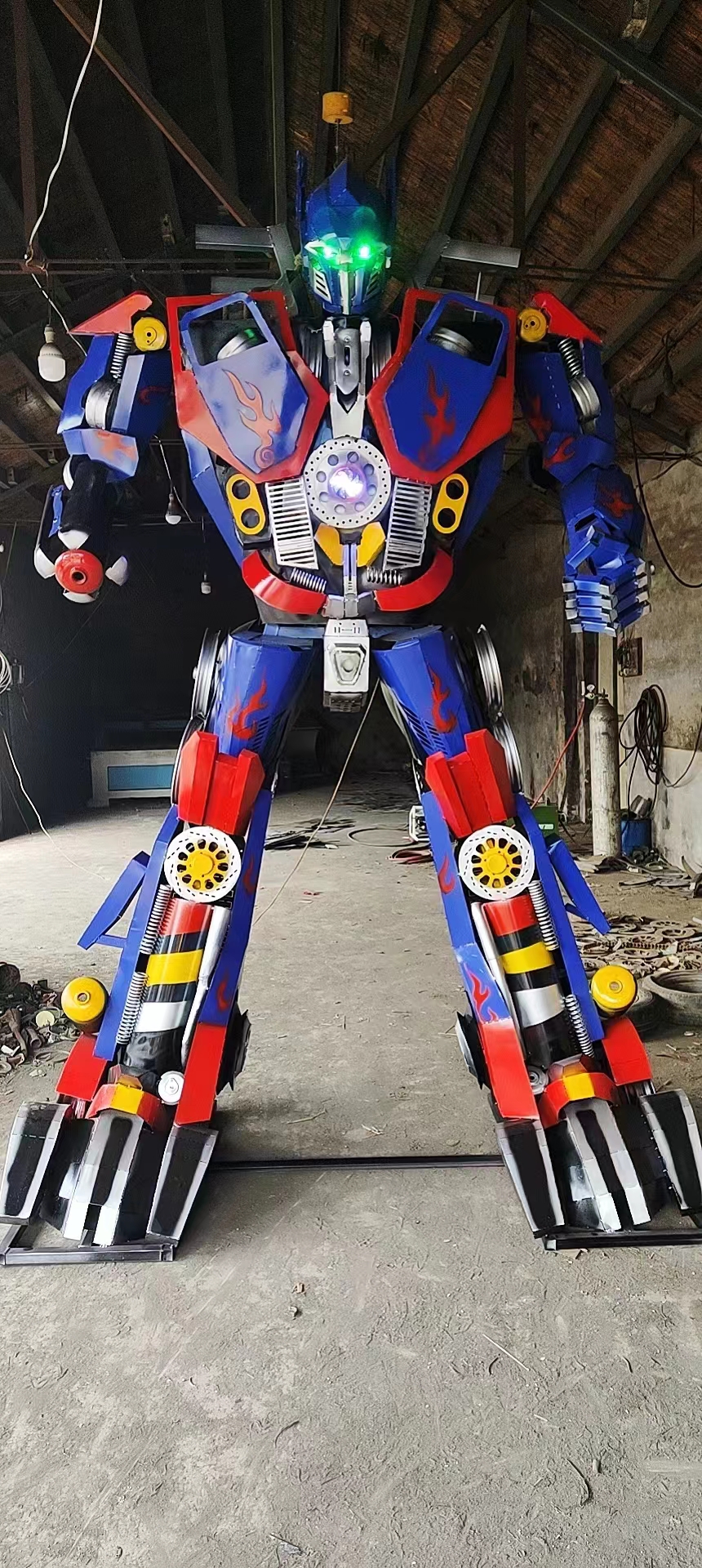 变形金刚大黄蜂擎天柱威震天铁艺模型机甲战士衣服