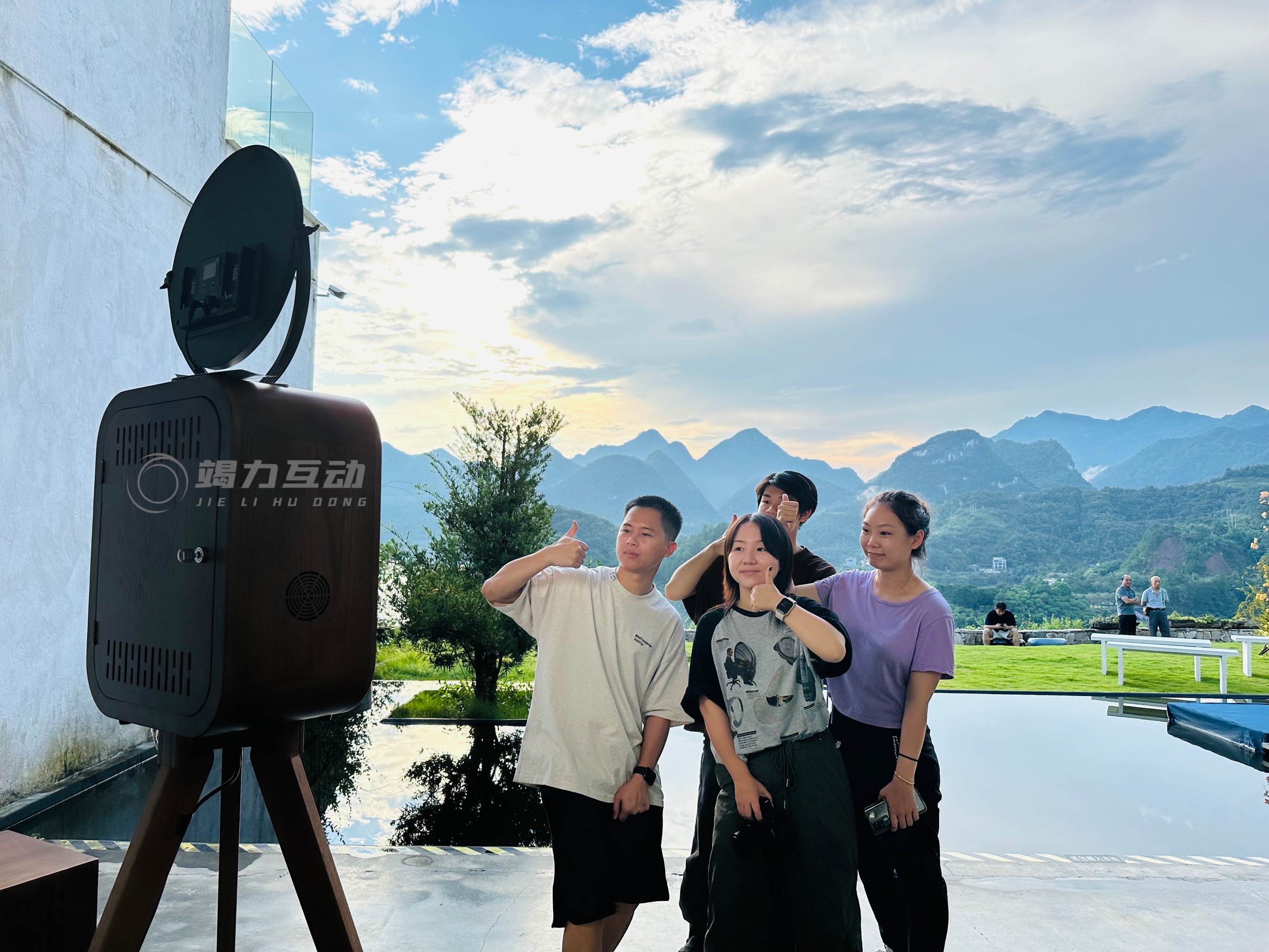 火爆全网婚礼photobooth拍照