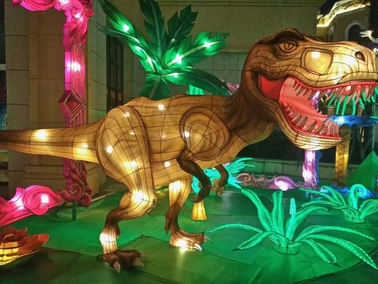 恐龙主题花灯