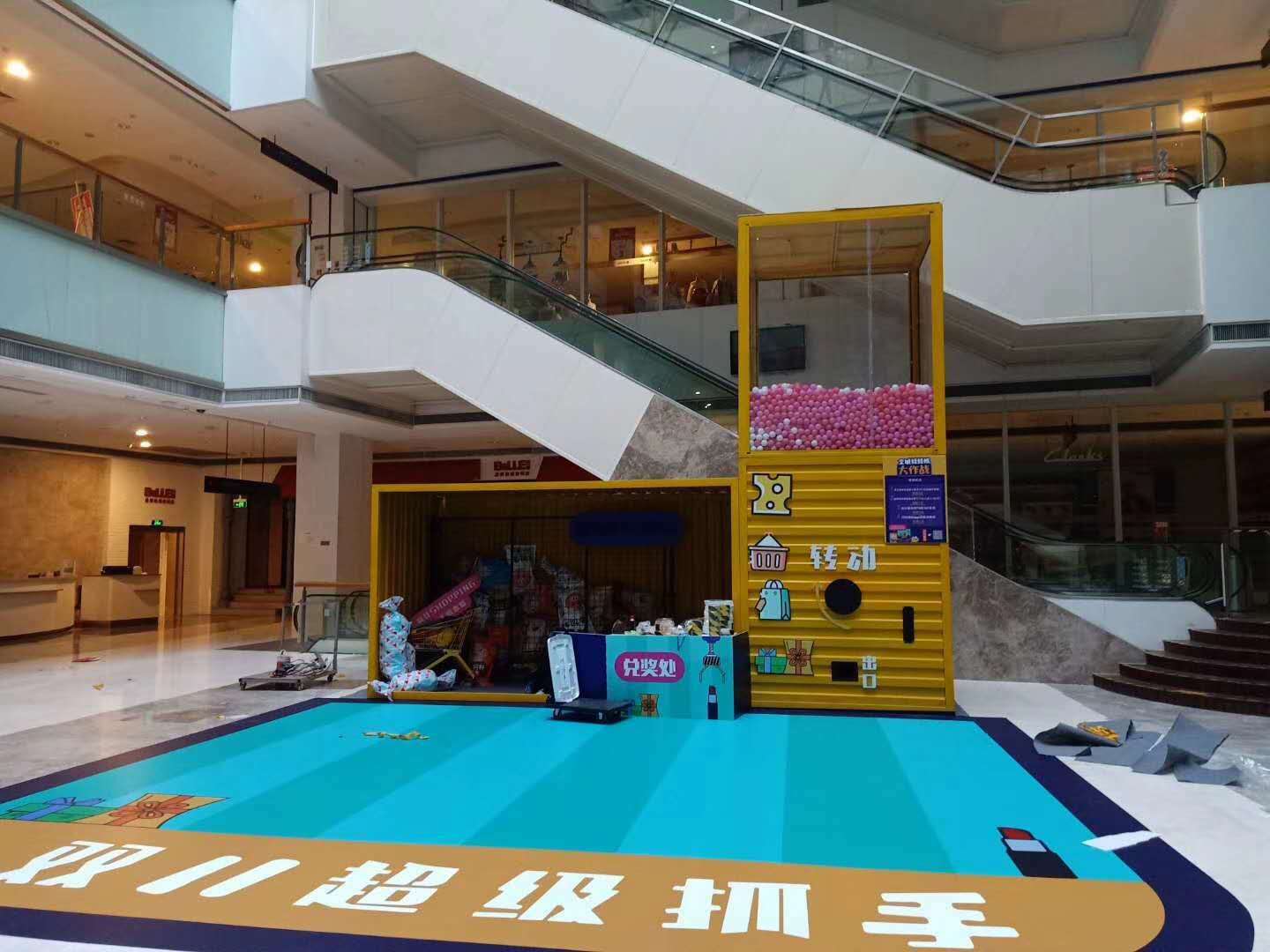 2米-4米扭蛋机出租出售/大型扭蛋机定制厂家