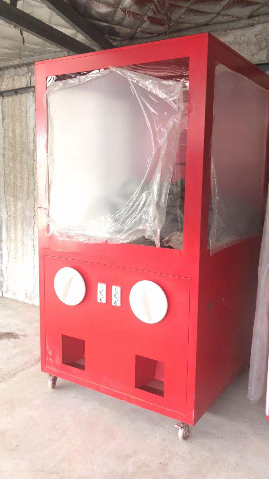 2米-4米扭蛋机出租出售/大型扭蛋机定制厂家