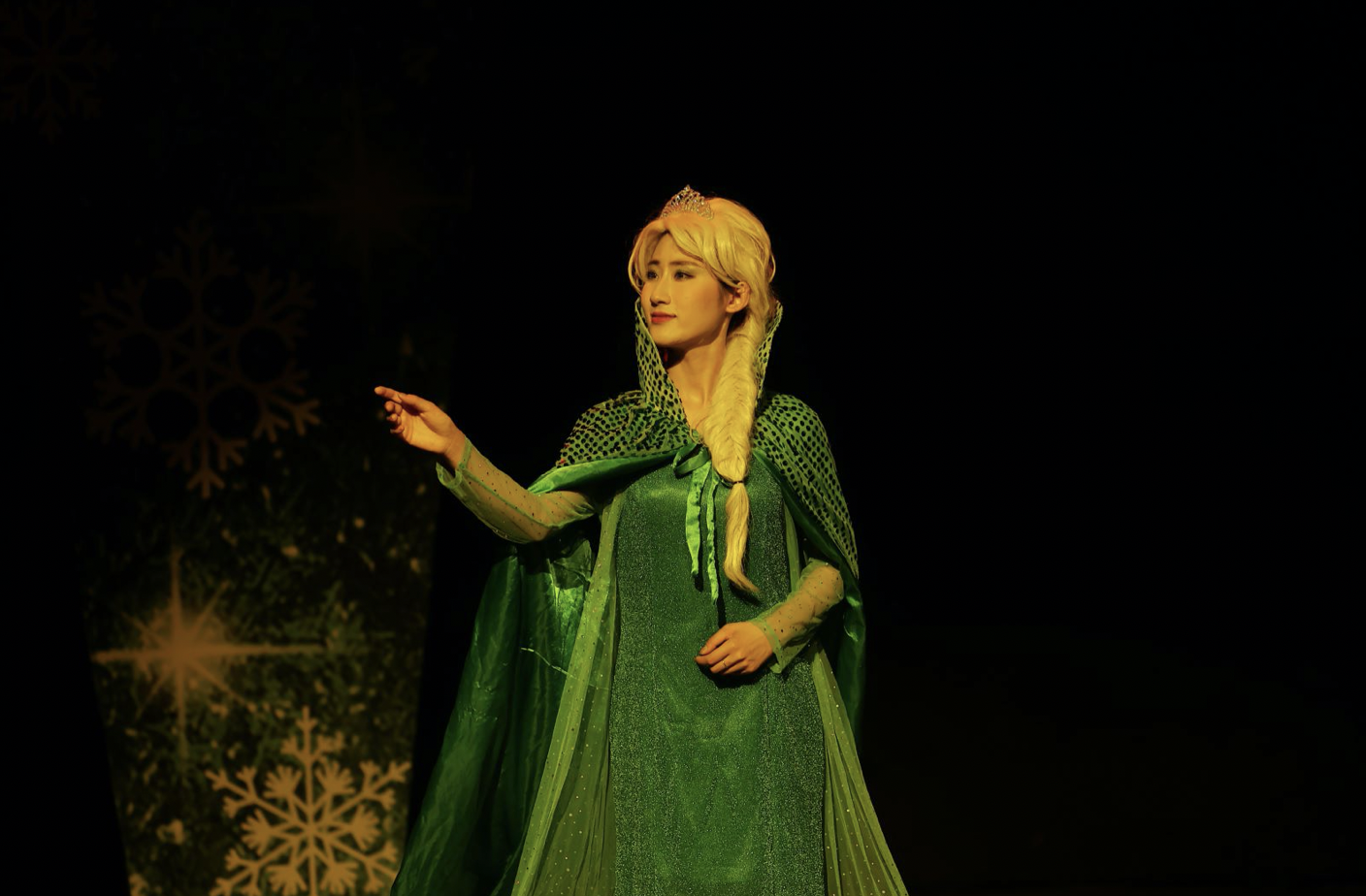 经典改编儿童剧《冰雪女王之真爱魔力》