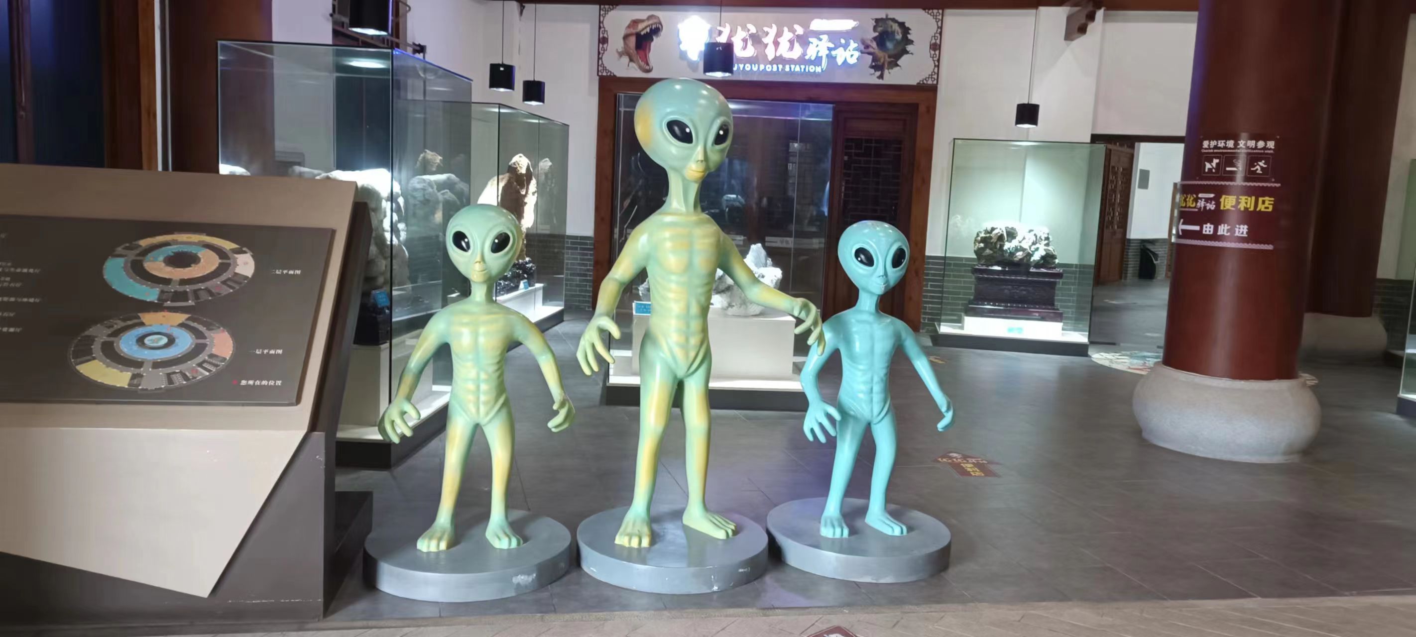 航空航天展天宫一号返回舱长征系火箭模型
