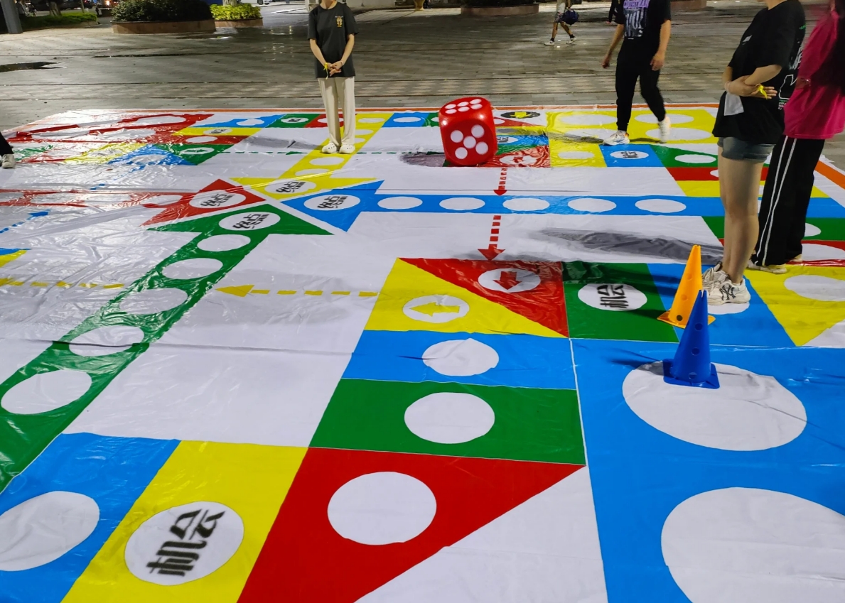 家庭聚会江夏区关南园四路4号汉为体育总部飞行棋冰壶 蹦床自由