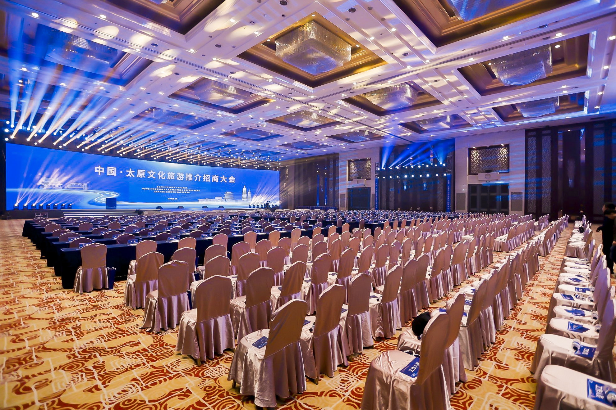 江浙沪会议现场搭建，LED显示租赁，音响租赁