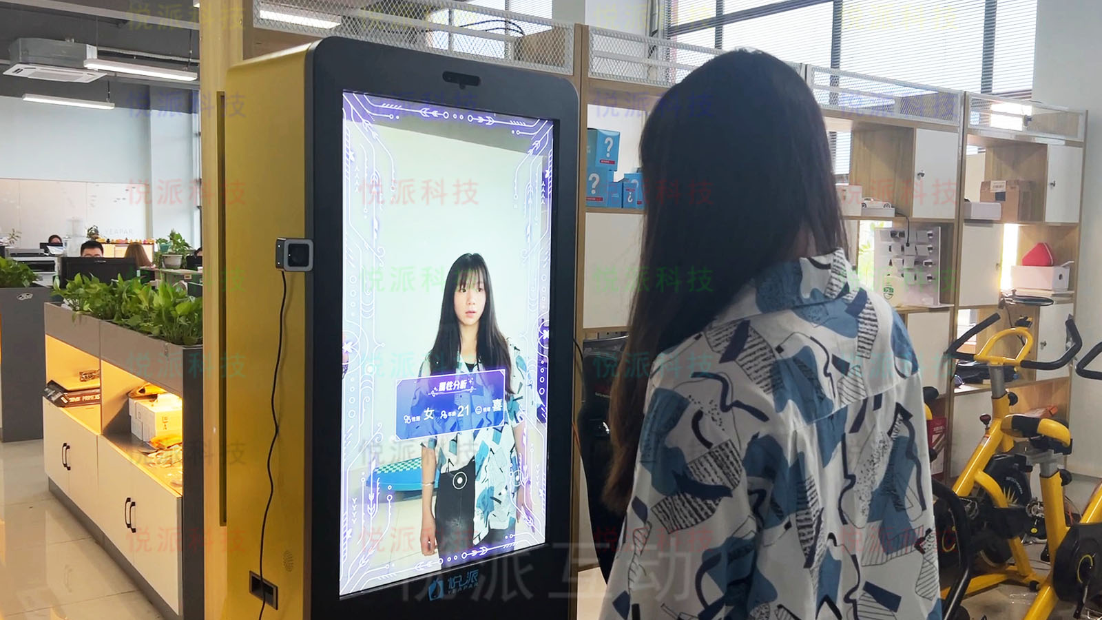 人人都爱玩的AI创意营销互动塔罗占卜玄学暖场道具装置