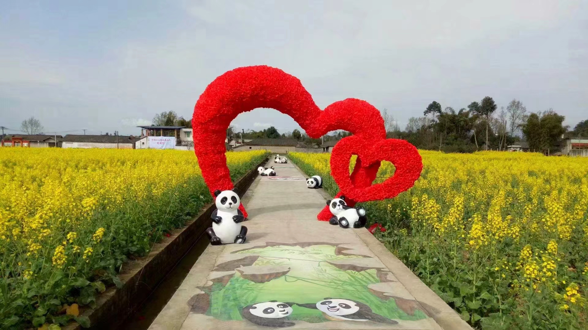 稻草人绿雕景观大型动物艺术农场景区农家乐大猩猩谷仓摆件