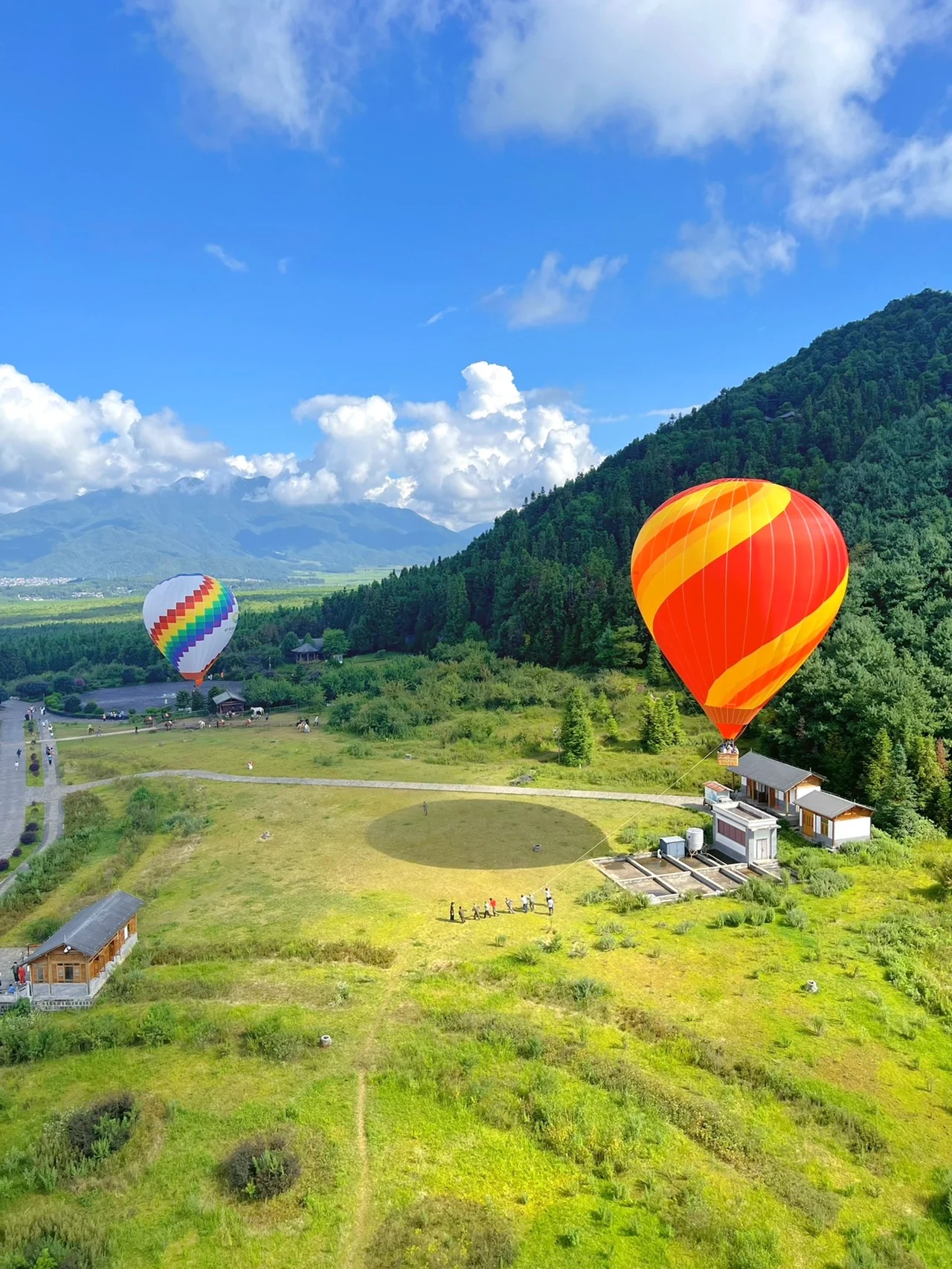 热气球  升空热气球