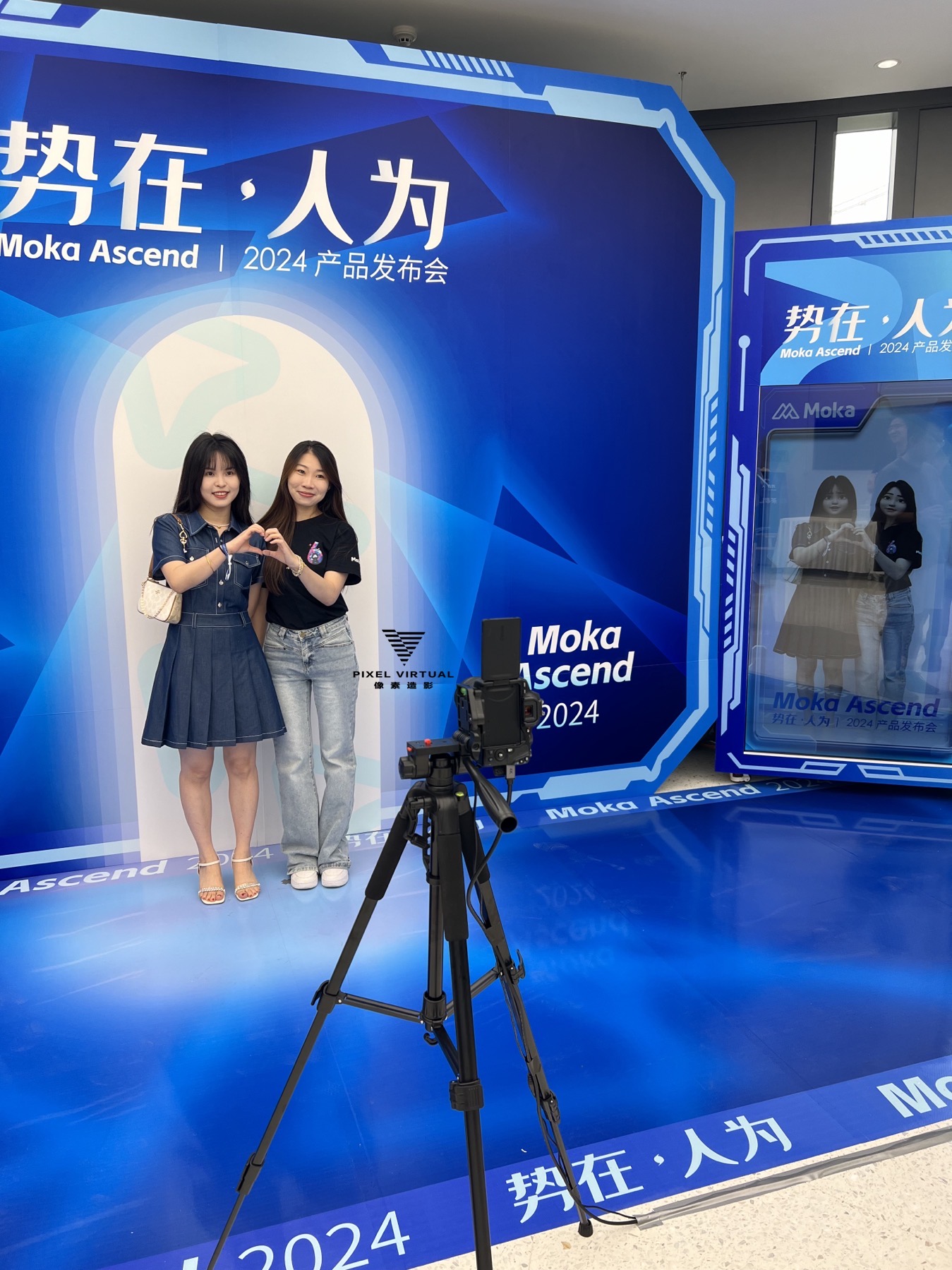 深圳势在人为发布会全息仓Ai拍照