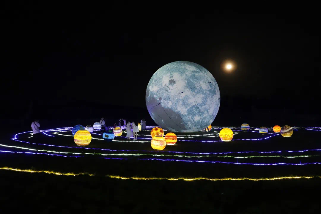 中秋圆月