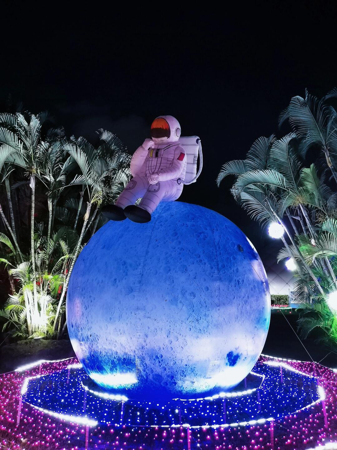 中秋圆月