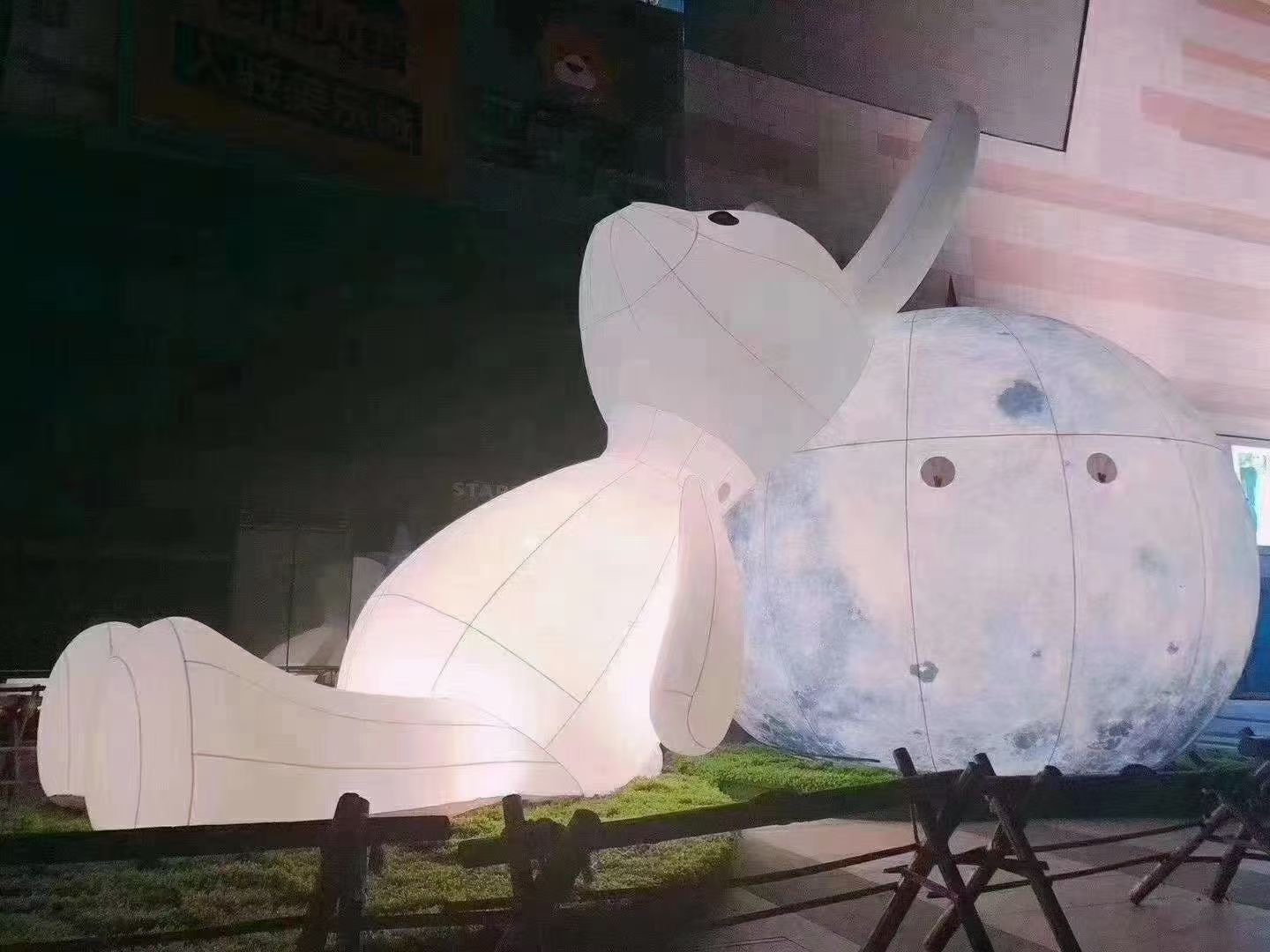 中秋圆月