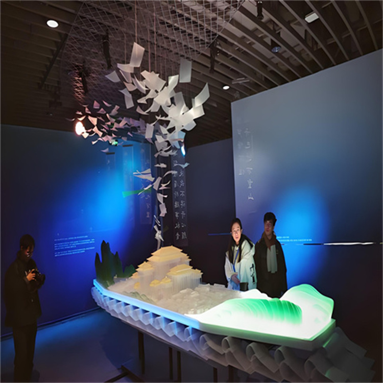 沉浸式投影李白光影艺术展