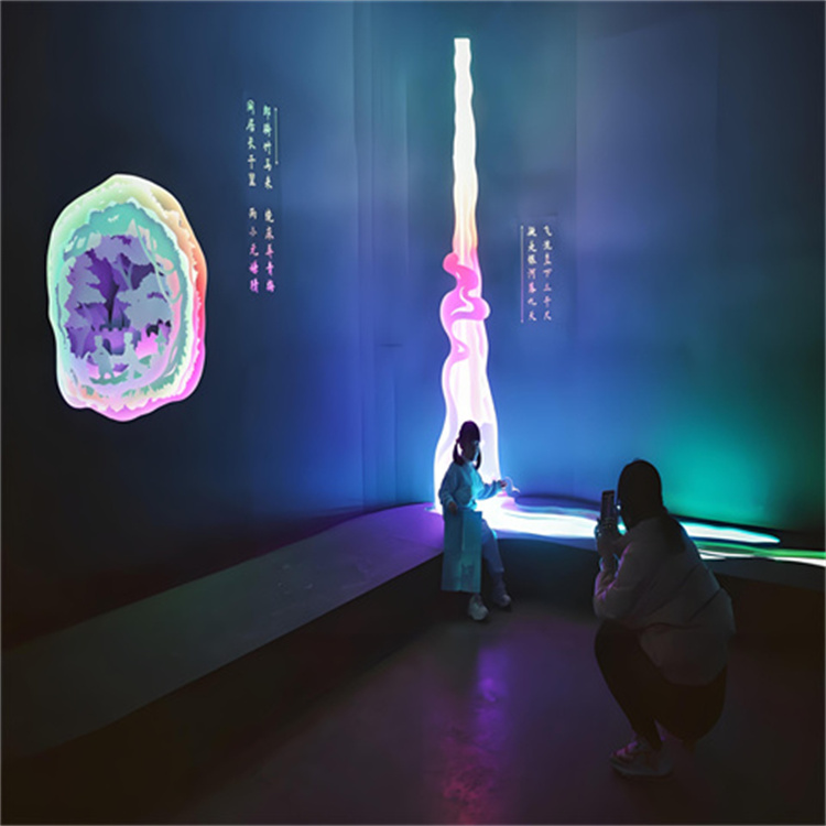 沉浸式投影李白光影艺术展
