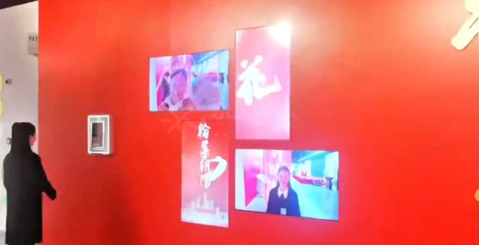 AR镜面签到大屏互动装置