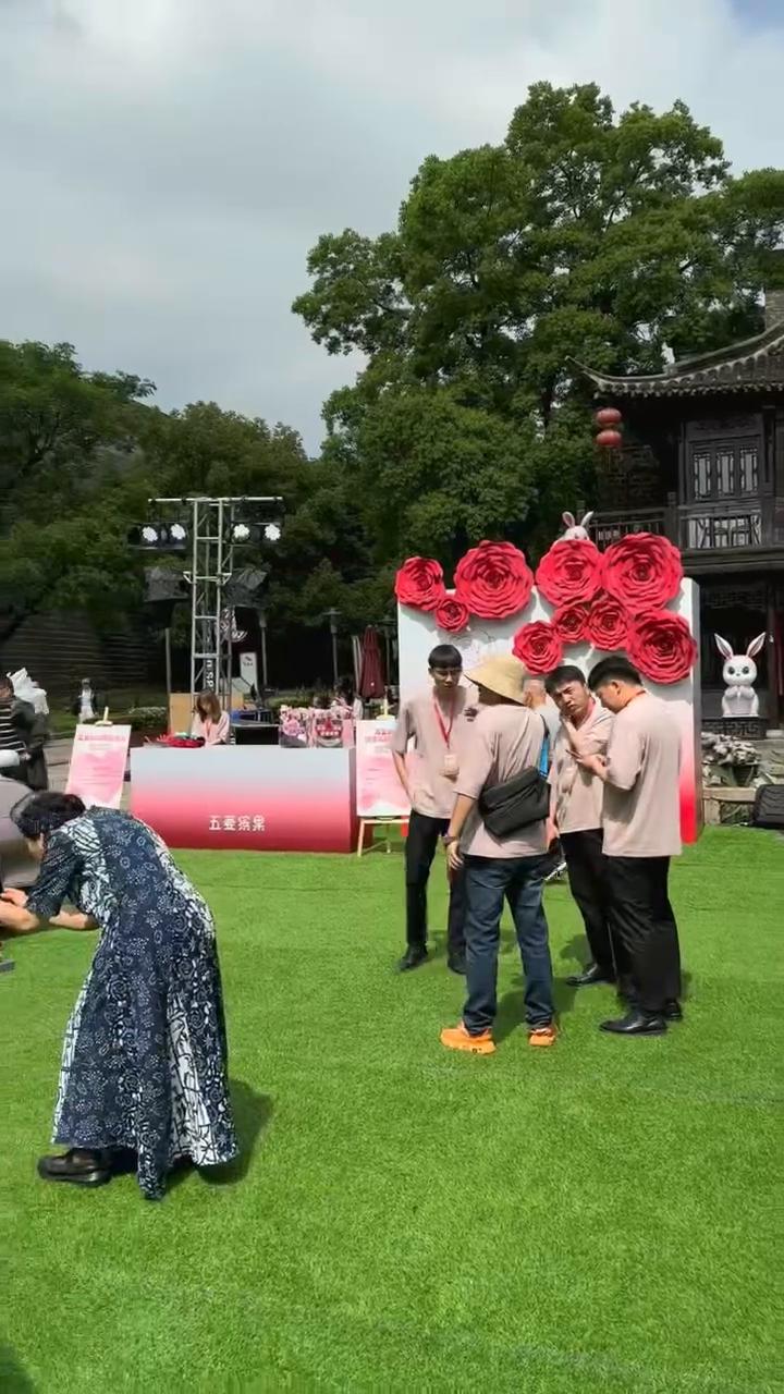南京老东门五菱汽车展