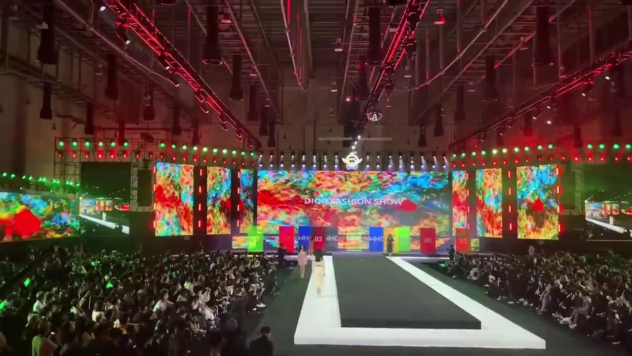 国际时装秀舞台搭建