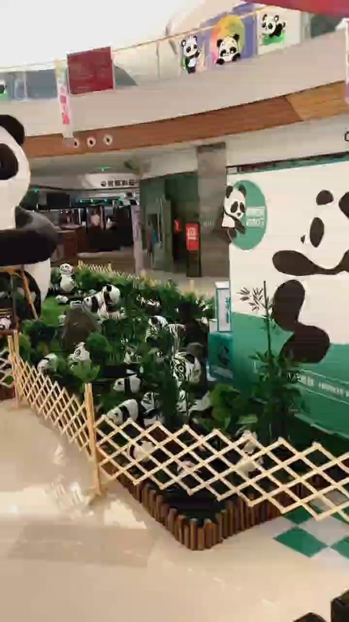 徐州贾悦吾悦广场玻璃钢熊猫IP展