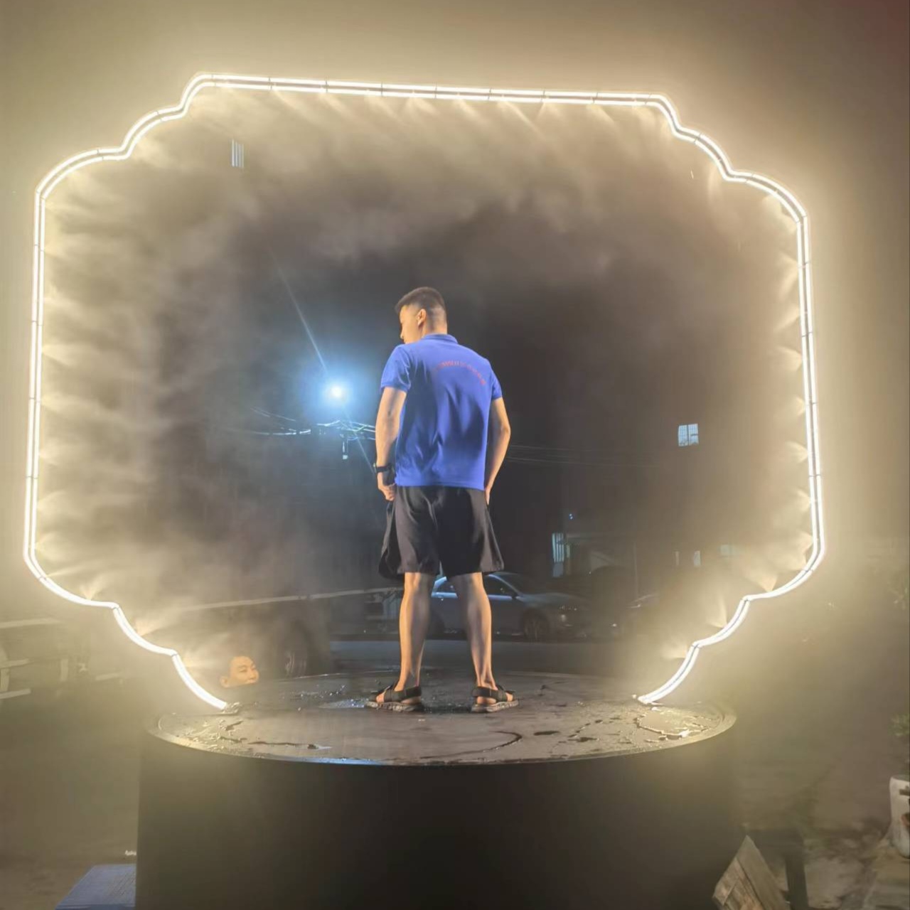 动态旋转水雾门