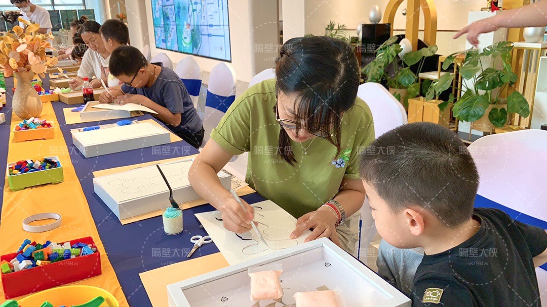 国庆暖场DIY 乐高像素积木沙龙DIY亲
