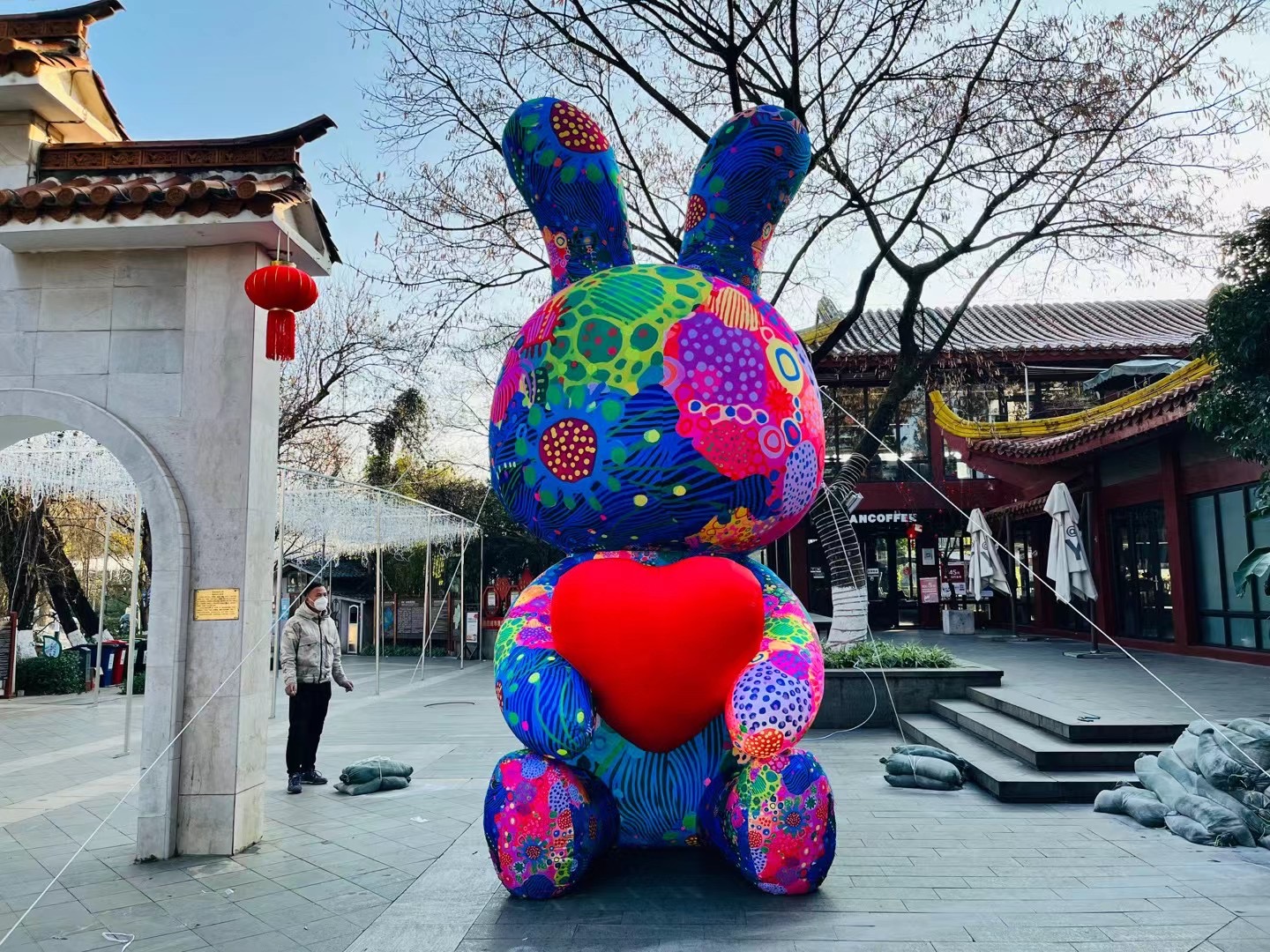 气模定制，设计制作一条龙，支持各种造型兔