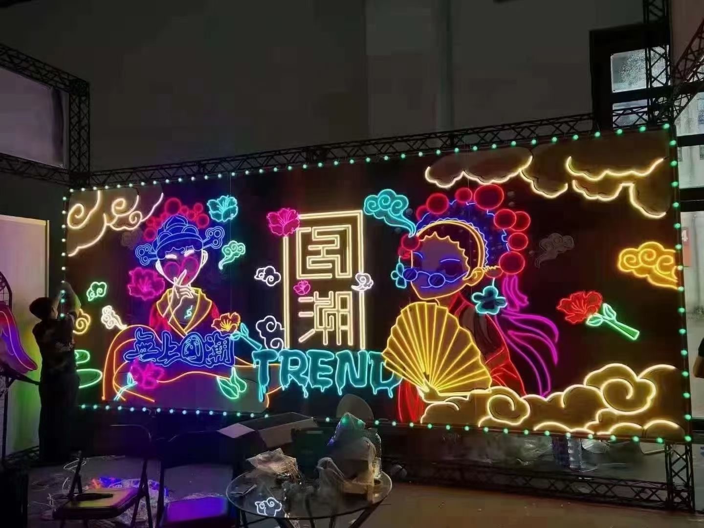 灯饰画商场幕墙国潮风