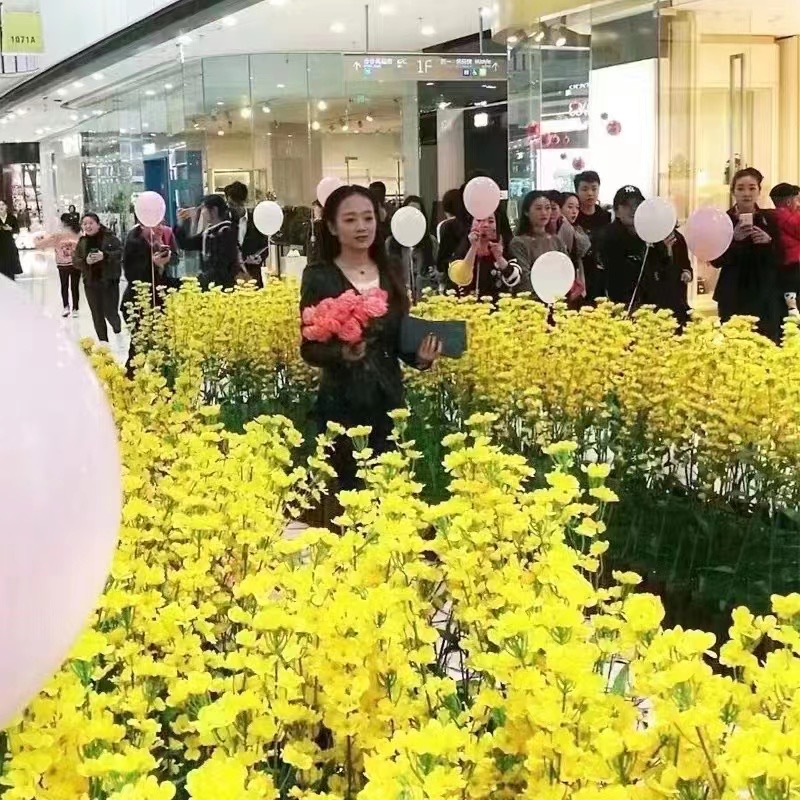油菜花美陈商场内部活动中庭打造引流