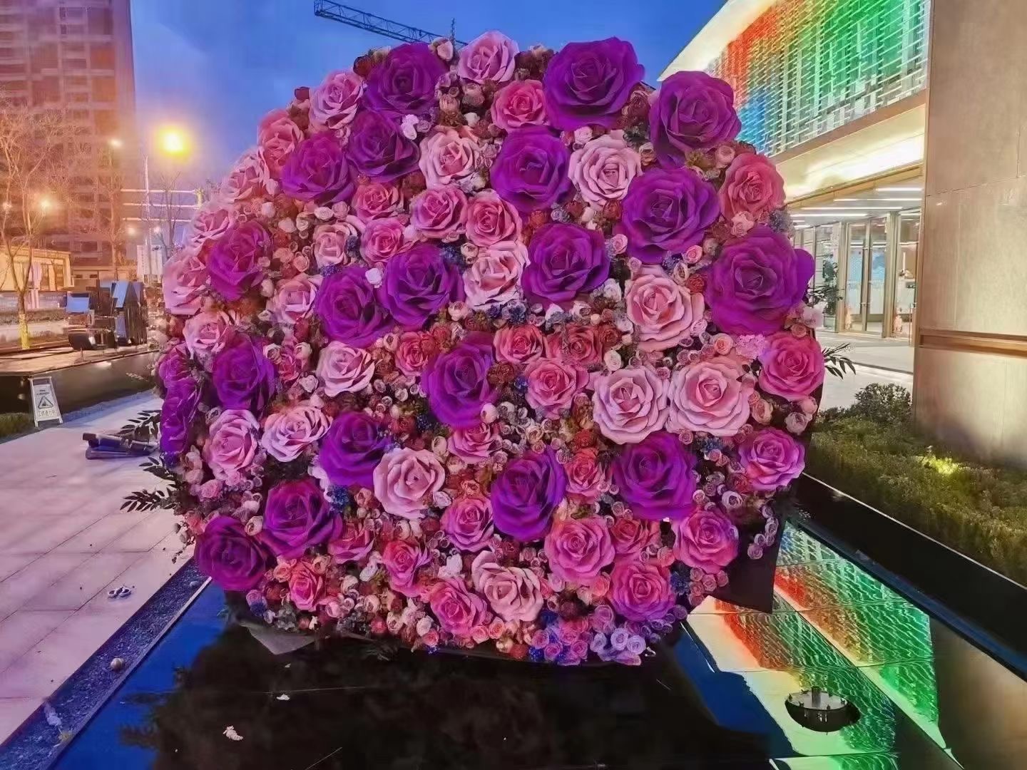巨型玫瑰花束