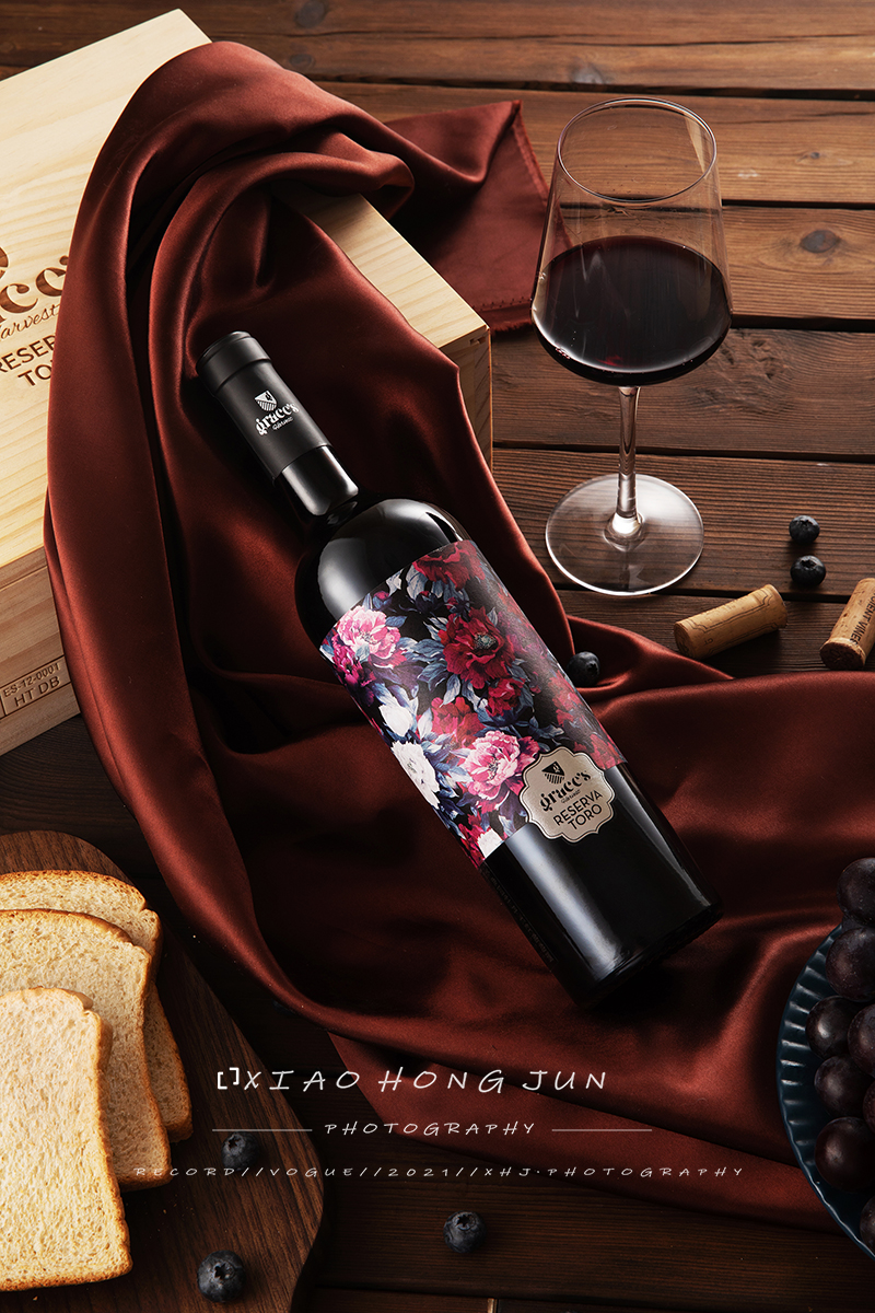 <font style="color: #FF8F00 !important;">品牌</font>红酒摄影 广告宣传 <font style="color: #FF8F00 !important;">产品</font>展示视频录制