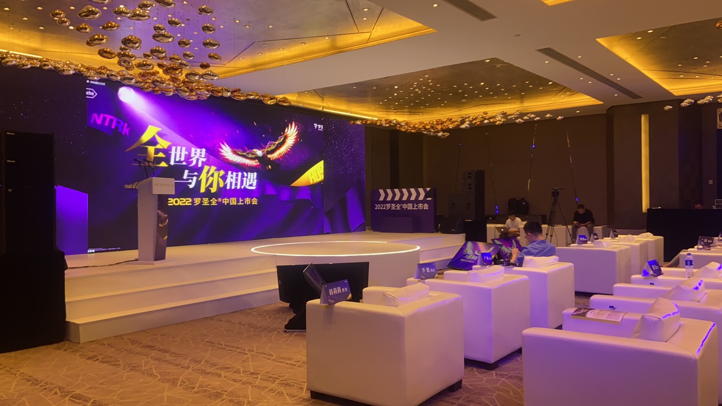 成都灯光音响租赁，LED大屏租赁，舞台架