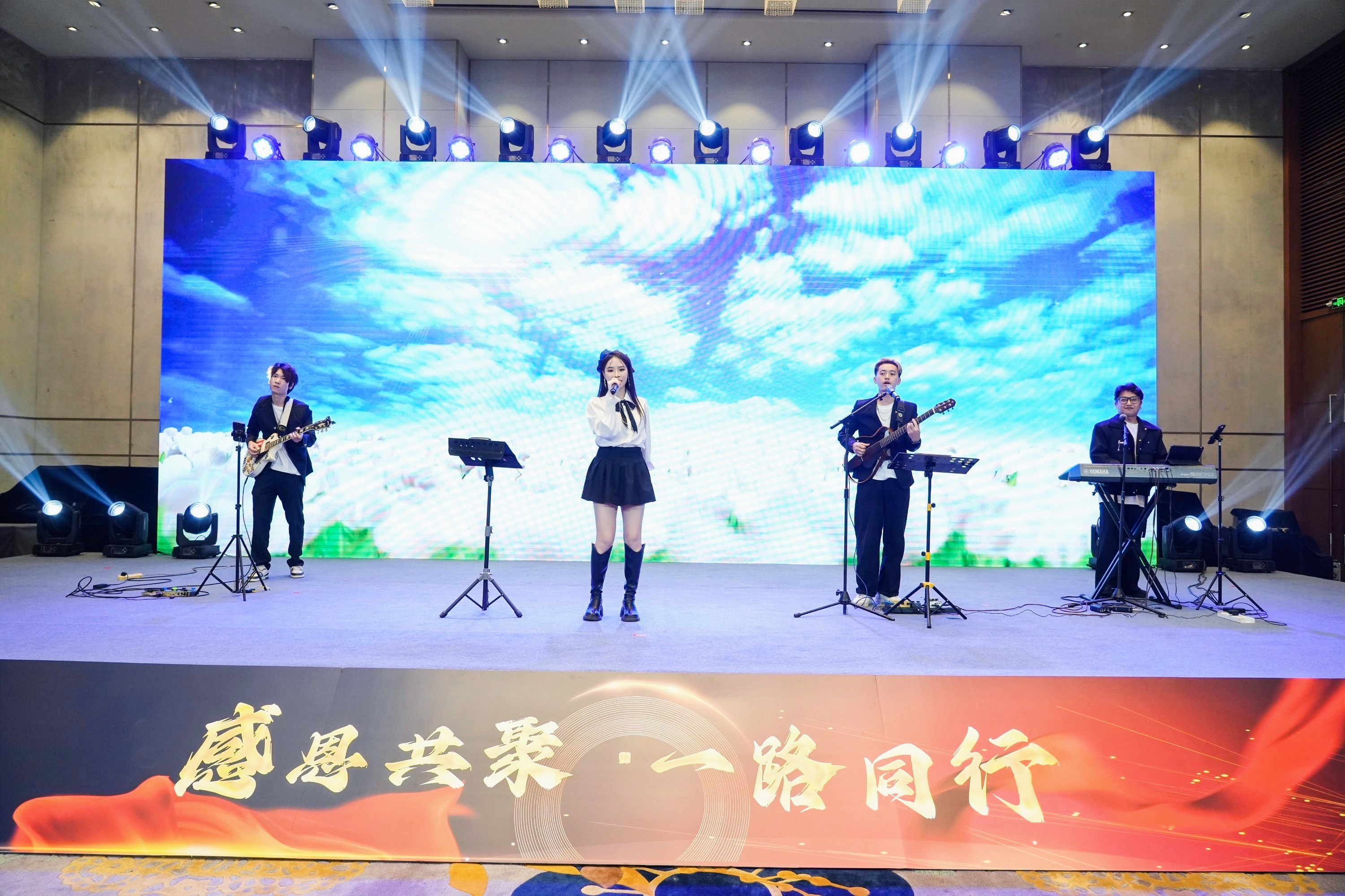 提供全国会议兼职 礼仪 舞蹈 乐队等人员