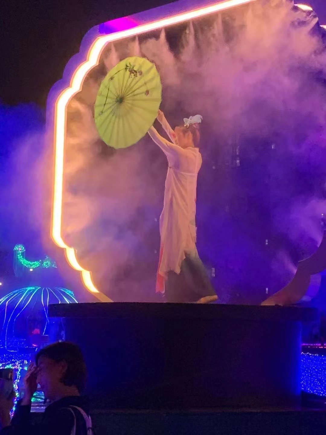 旋转水雾门旋转水雾舞台全国租售