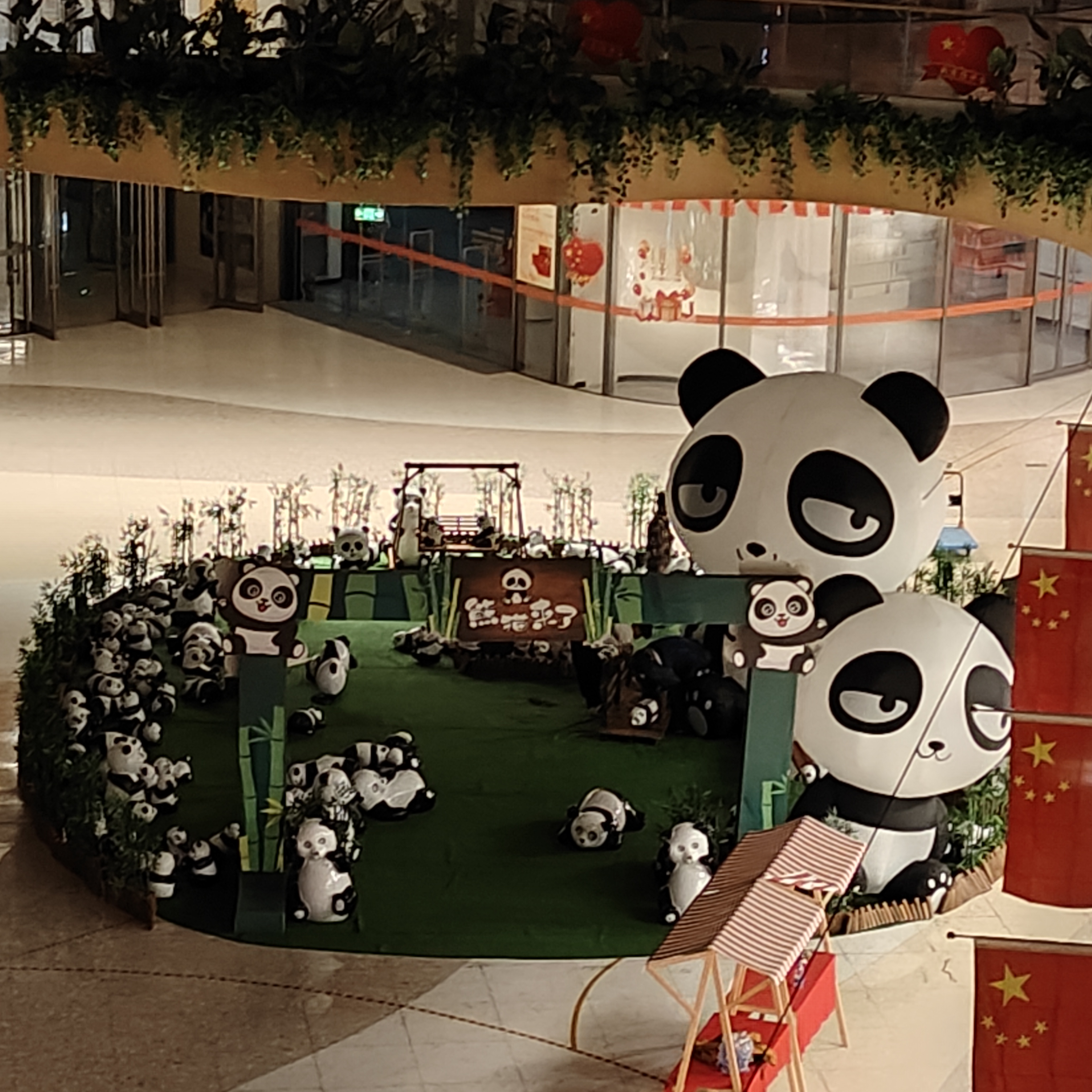 国潮熊猫—春天IP美陈展