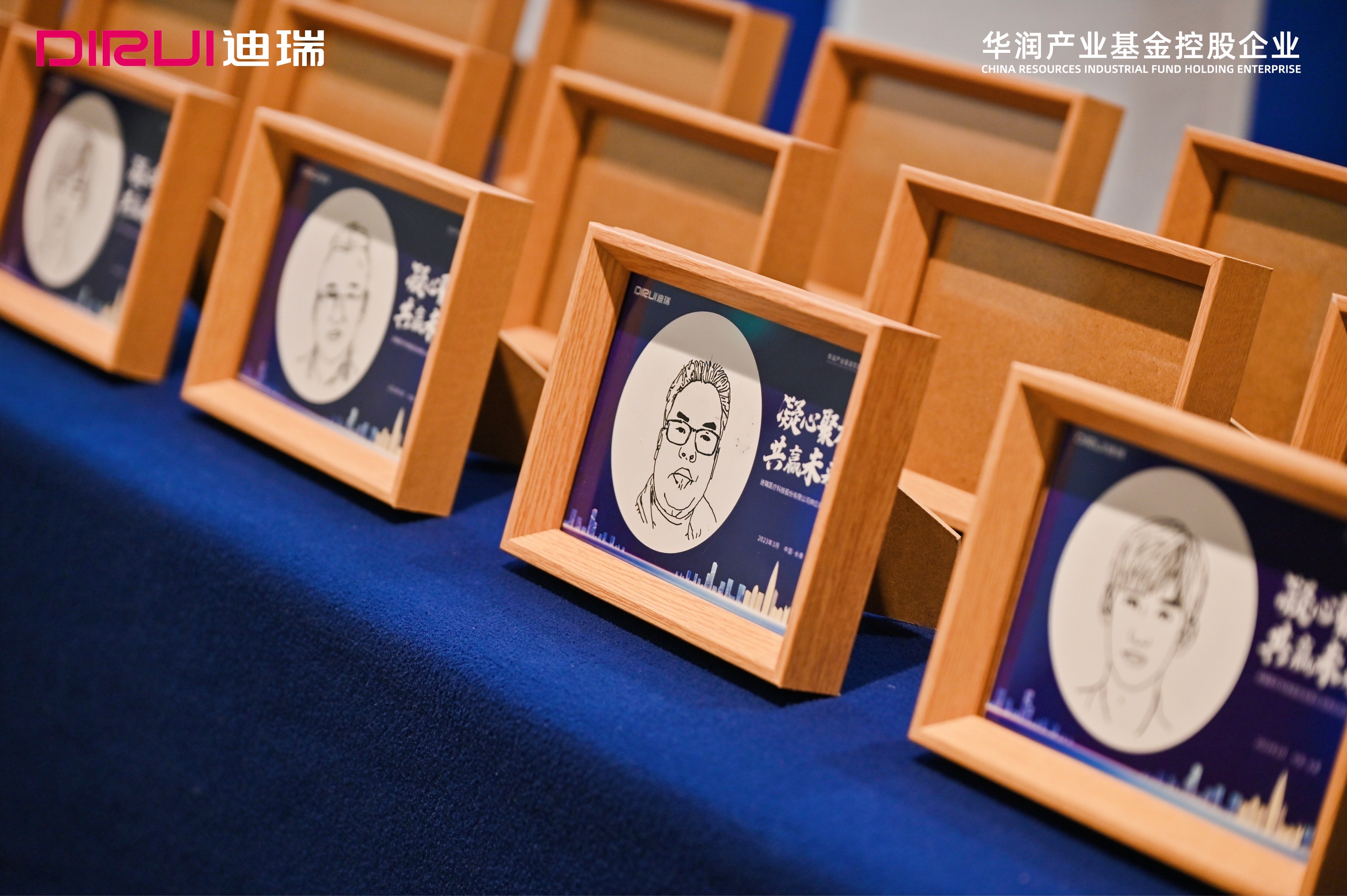 AI机器人素描画像/暖场互动伴手礼制作