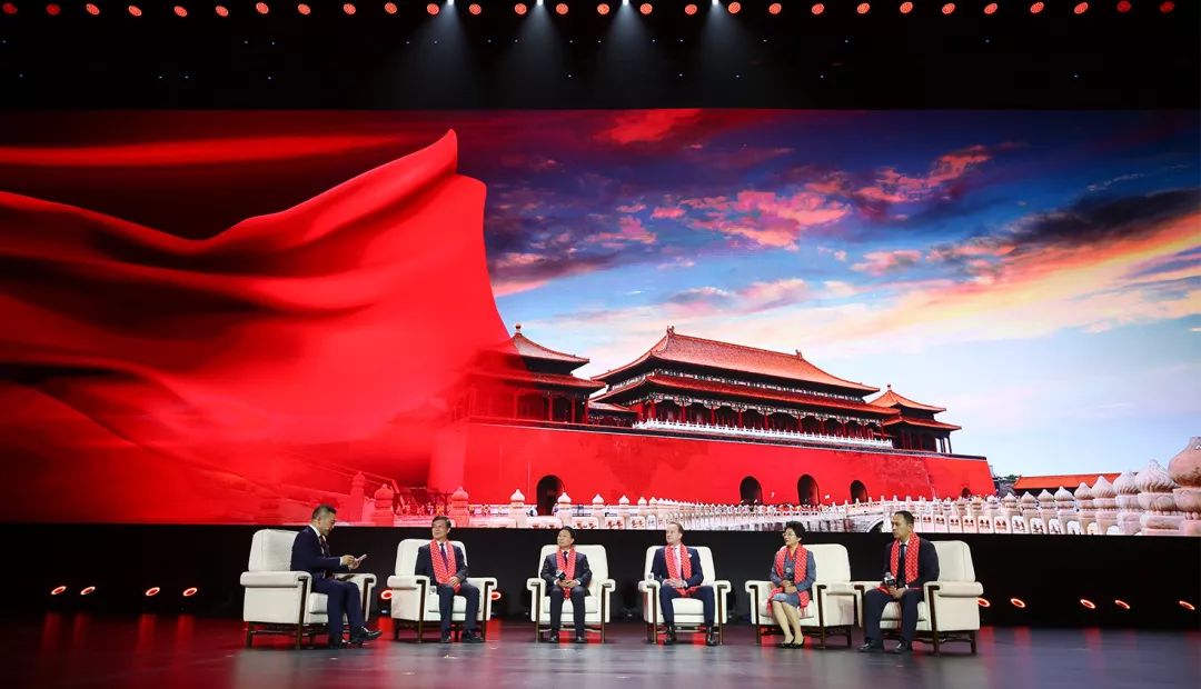 新车发布会现场直播照片