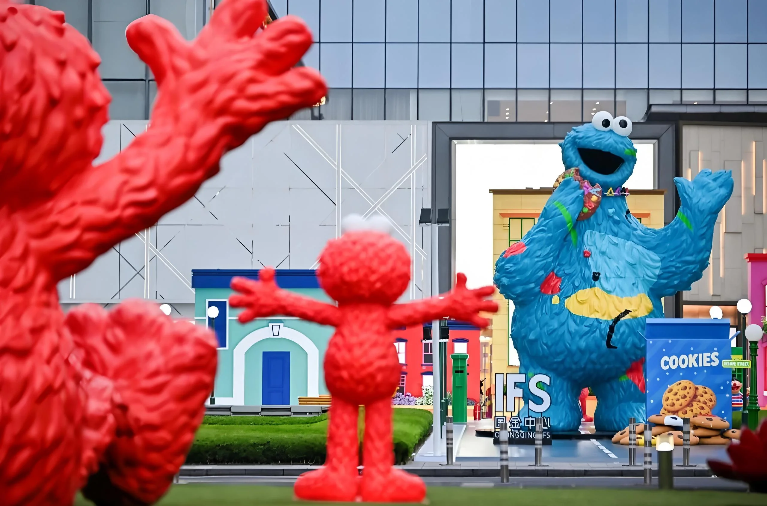 重庆IFS“芝麻街奇妙艺境”西南首展