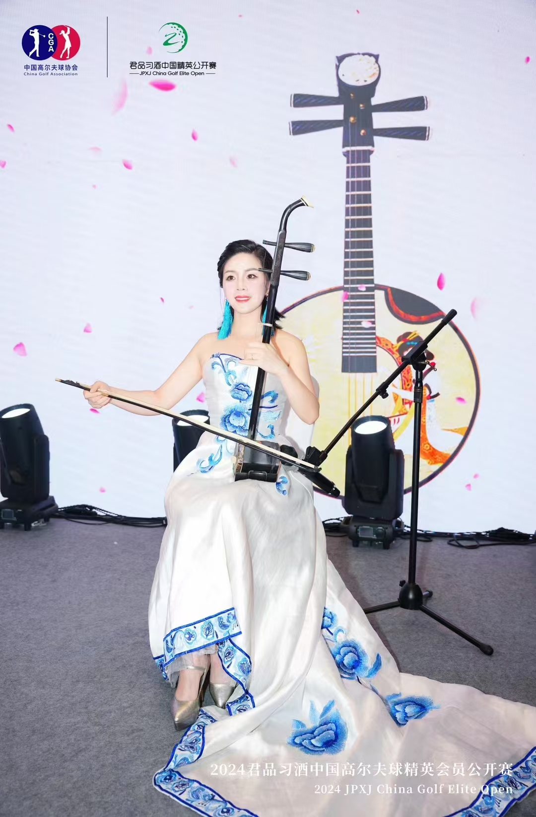 民乐演出暖场、古筝、琵琶、大小提琴、竖琴表演