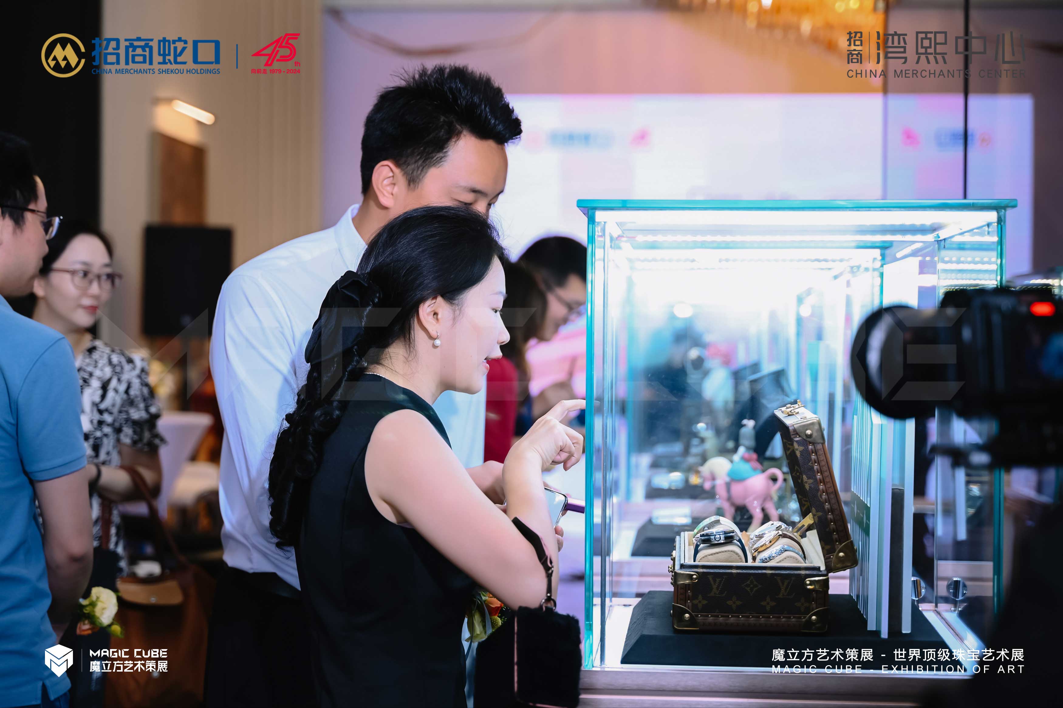 东莞招商地产VCA梵克雅宝珠宝展