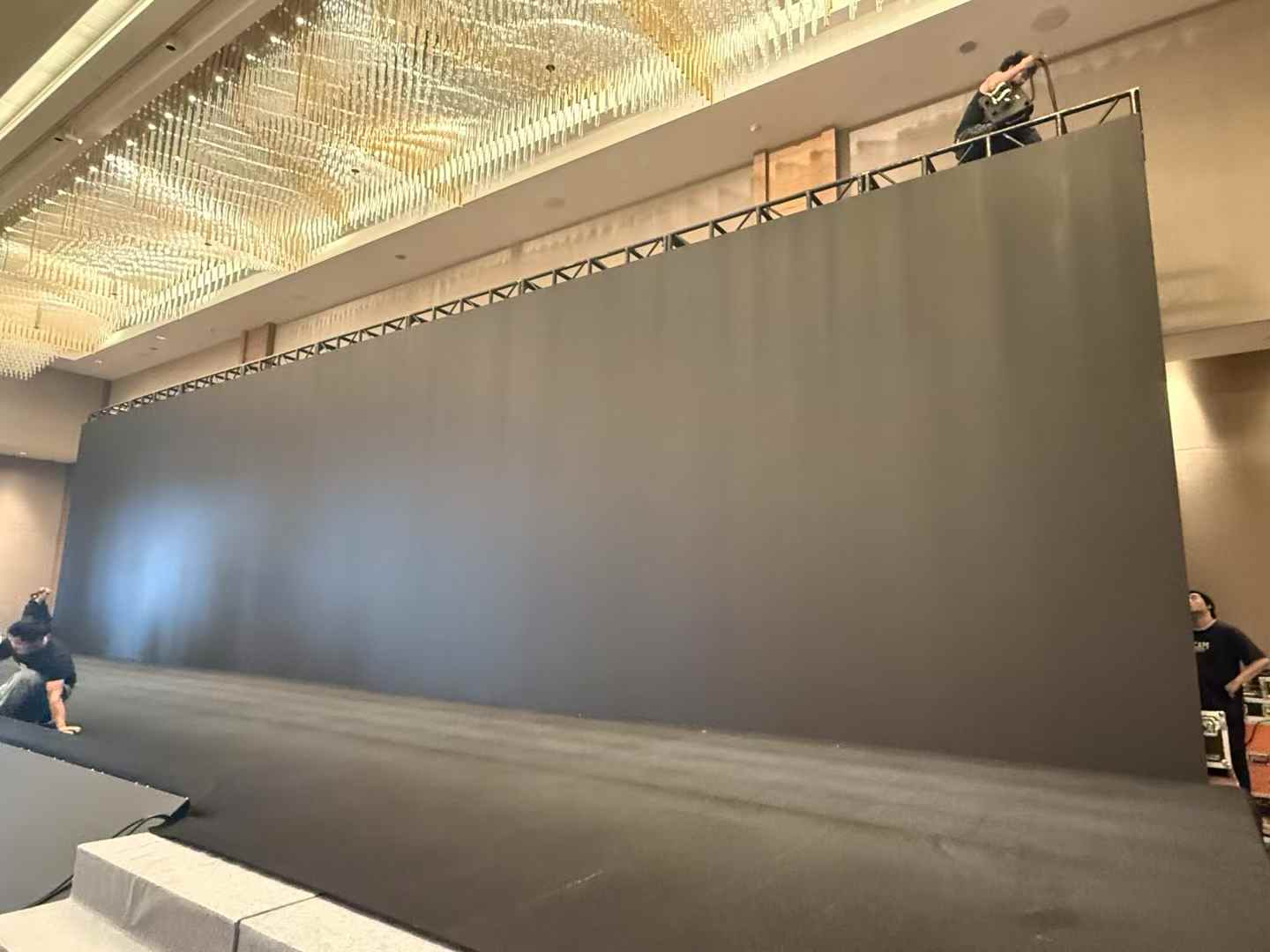 香港业务可滴滴｜舞美设计 灯光音响大屏搭建
