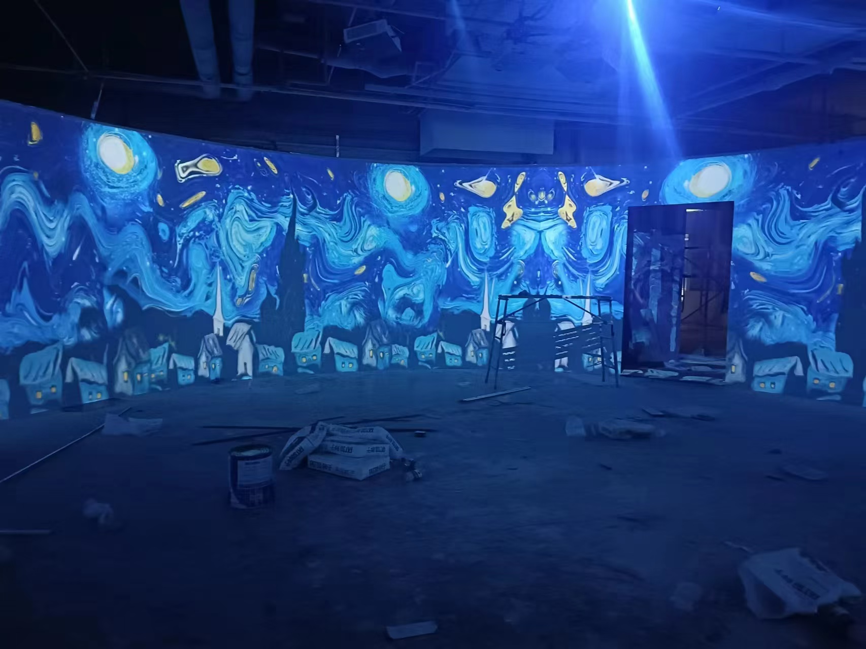 沉浸式梵高星空艺术展