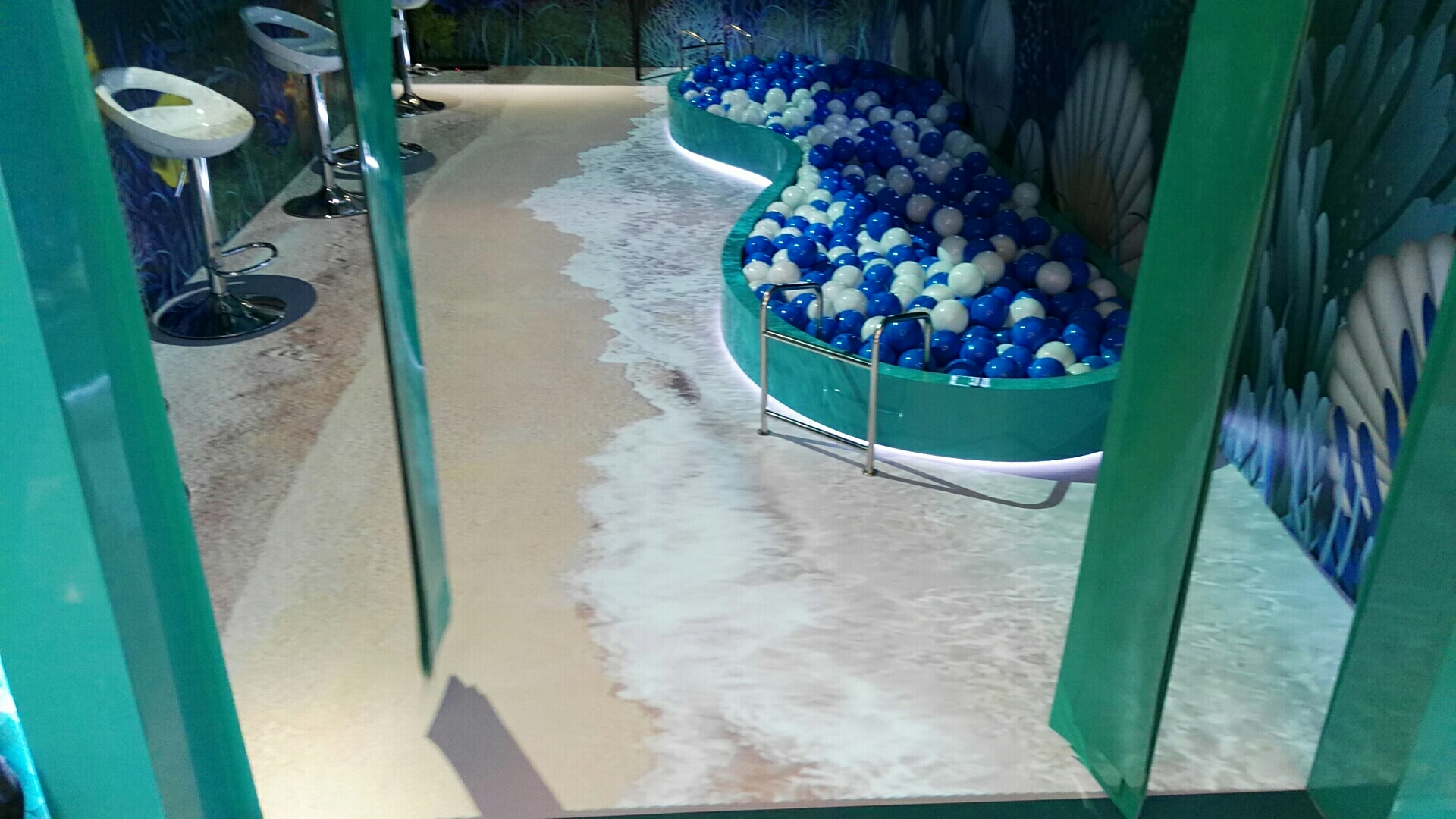 全息投影地面墙面走廊海浪互动虚拟5d智能动态沙滩