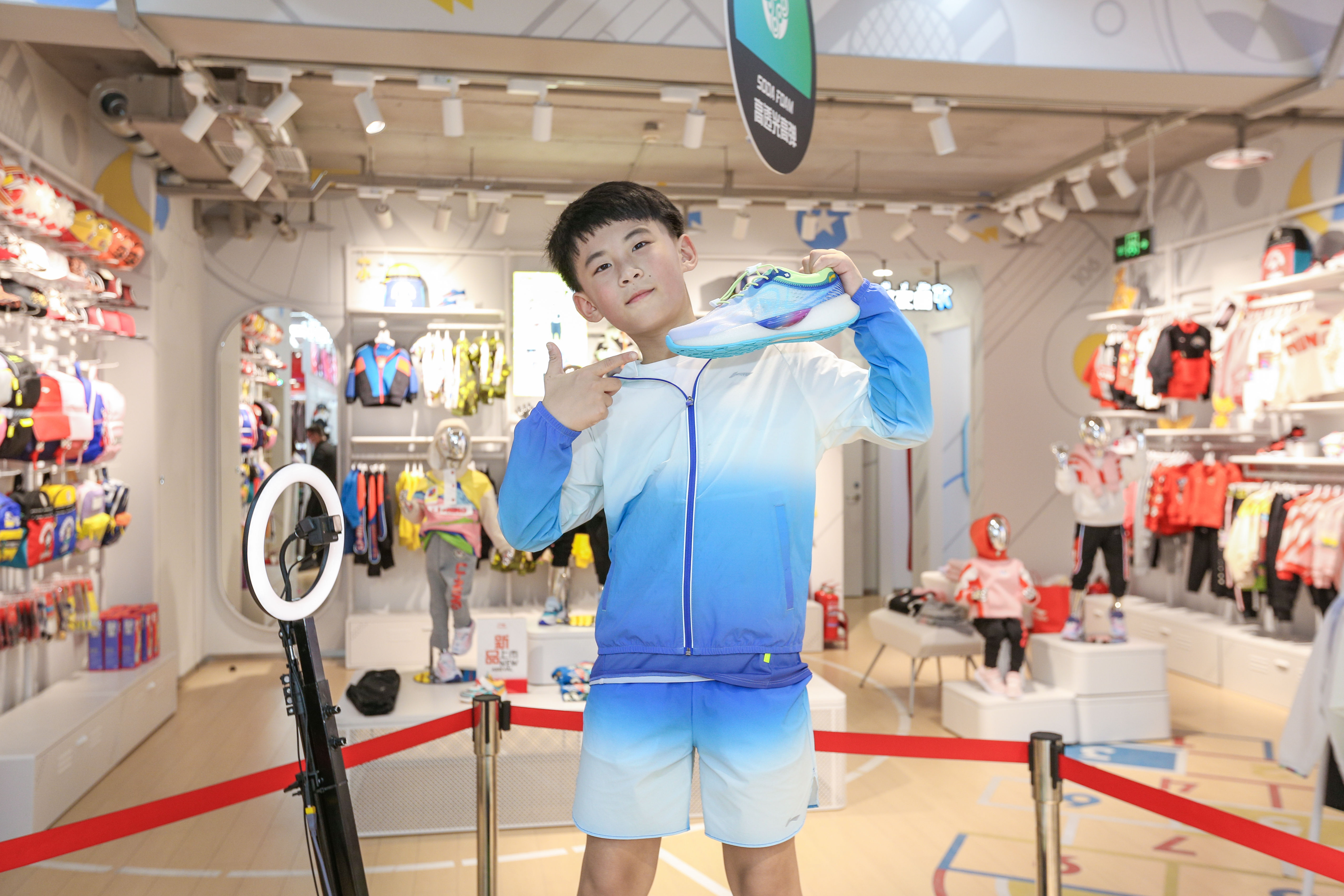 北京-新燕莎购物中心 李宁专卖店-子弹时间慢动作360度环拍